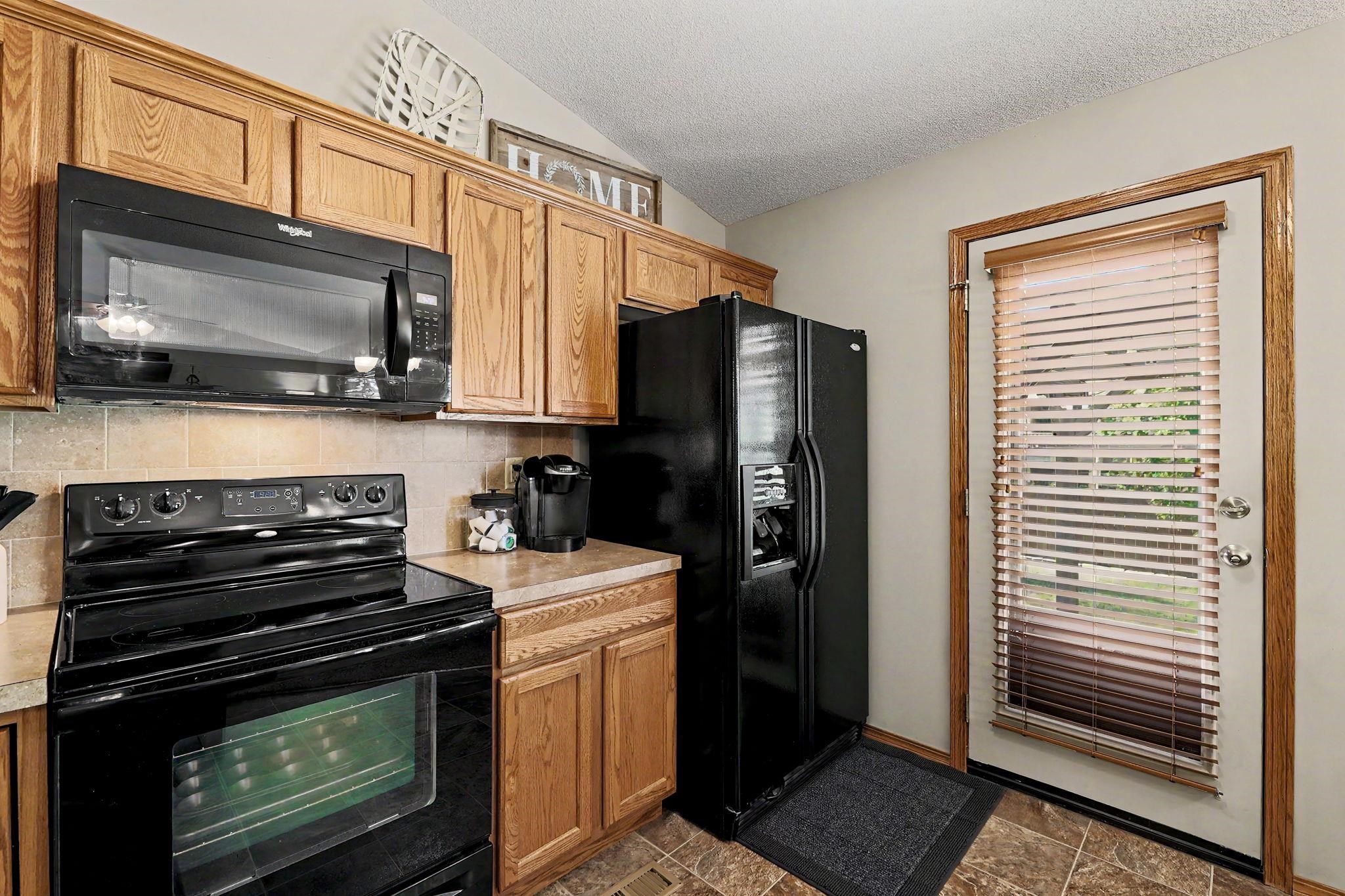 843 E Winding Lane St Property Photo 12