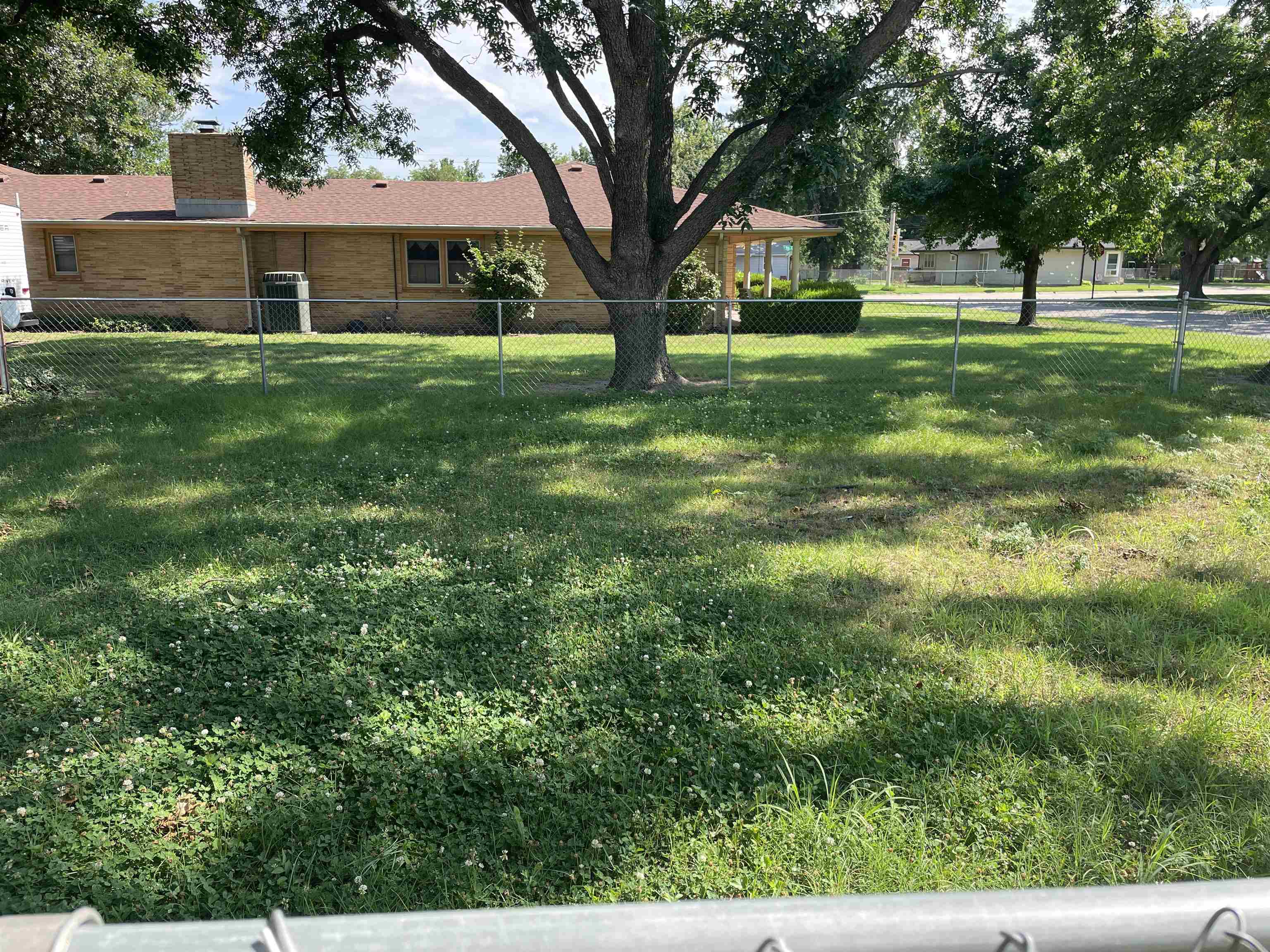 415 N Gardner Property Photo 3