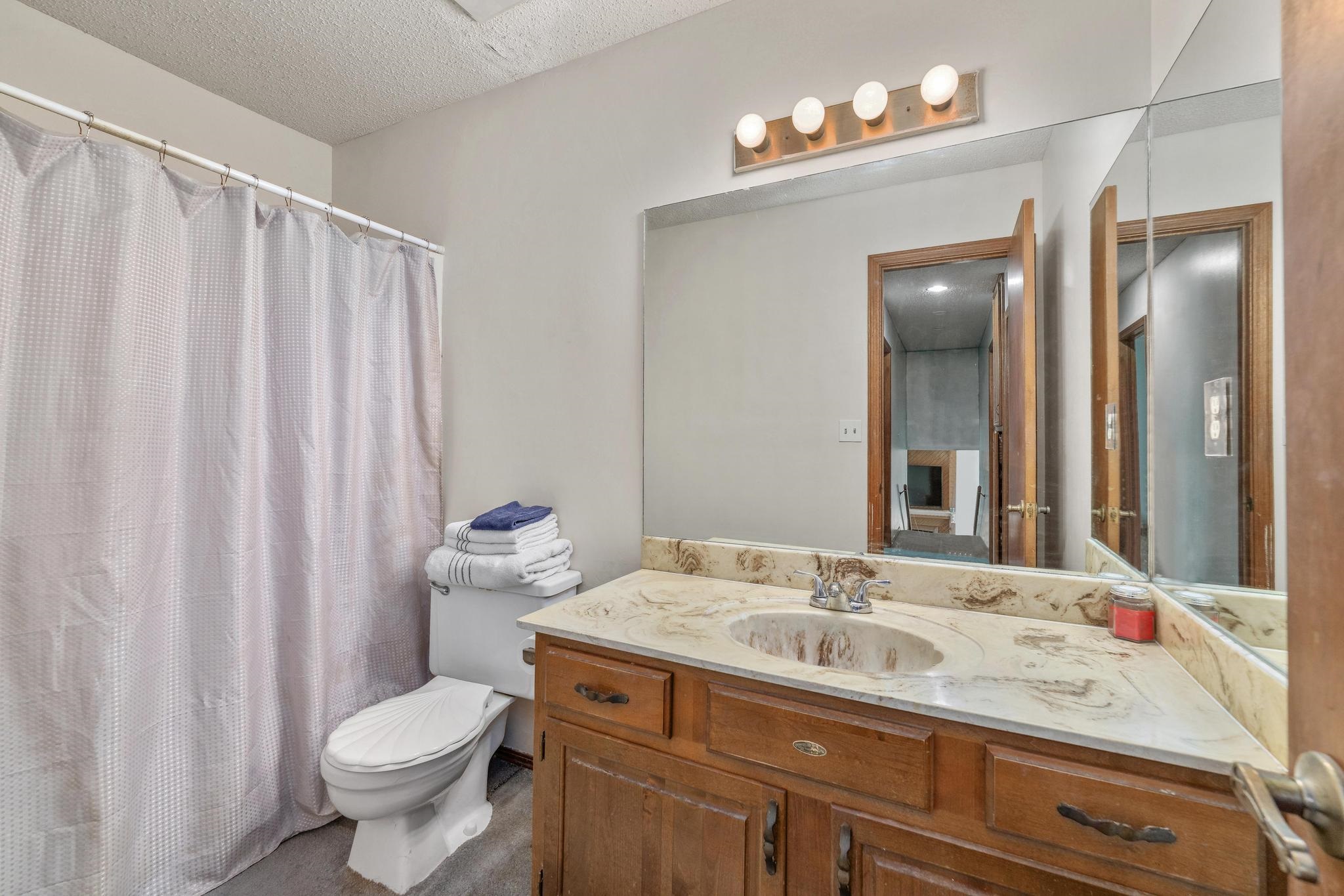 3 N Willow Property Photo 19
