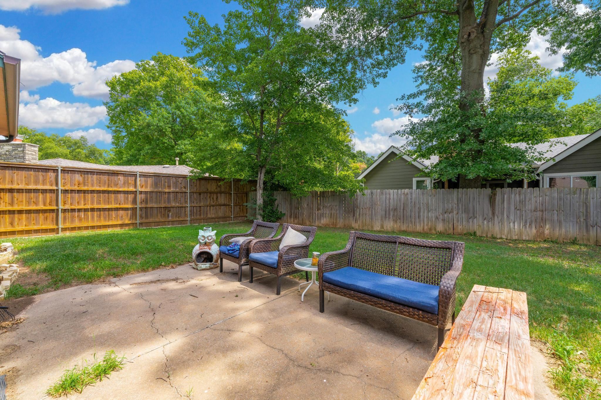 3 N Willow Property Photo 23