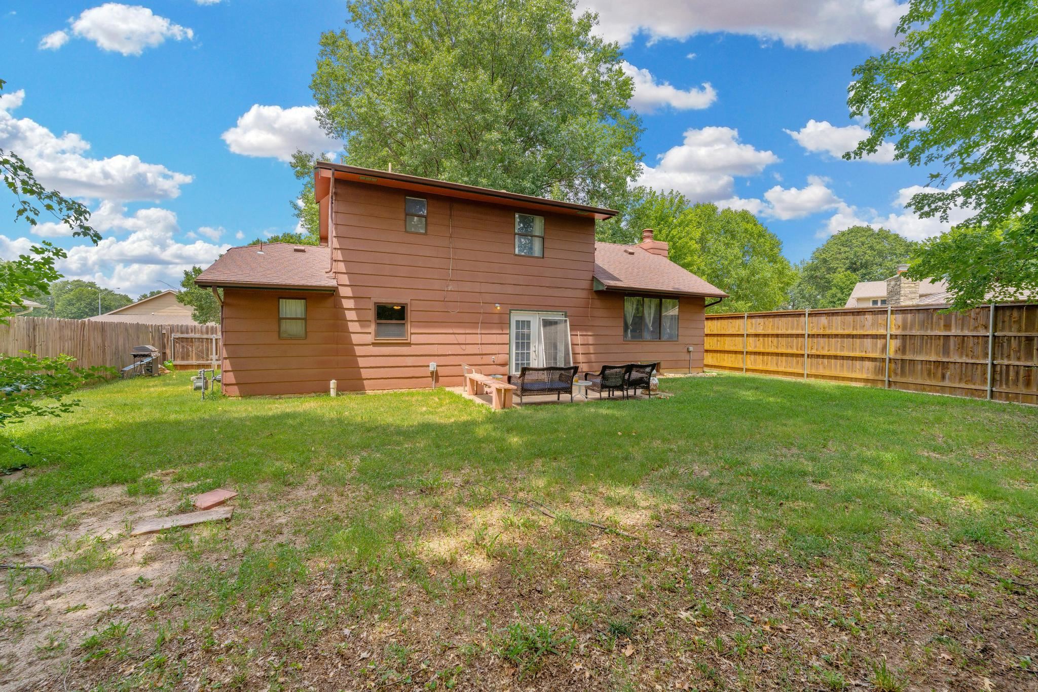 3 N Willow Property Photo 25