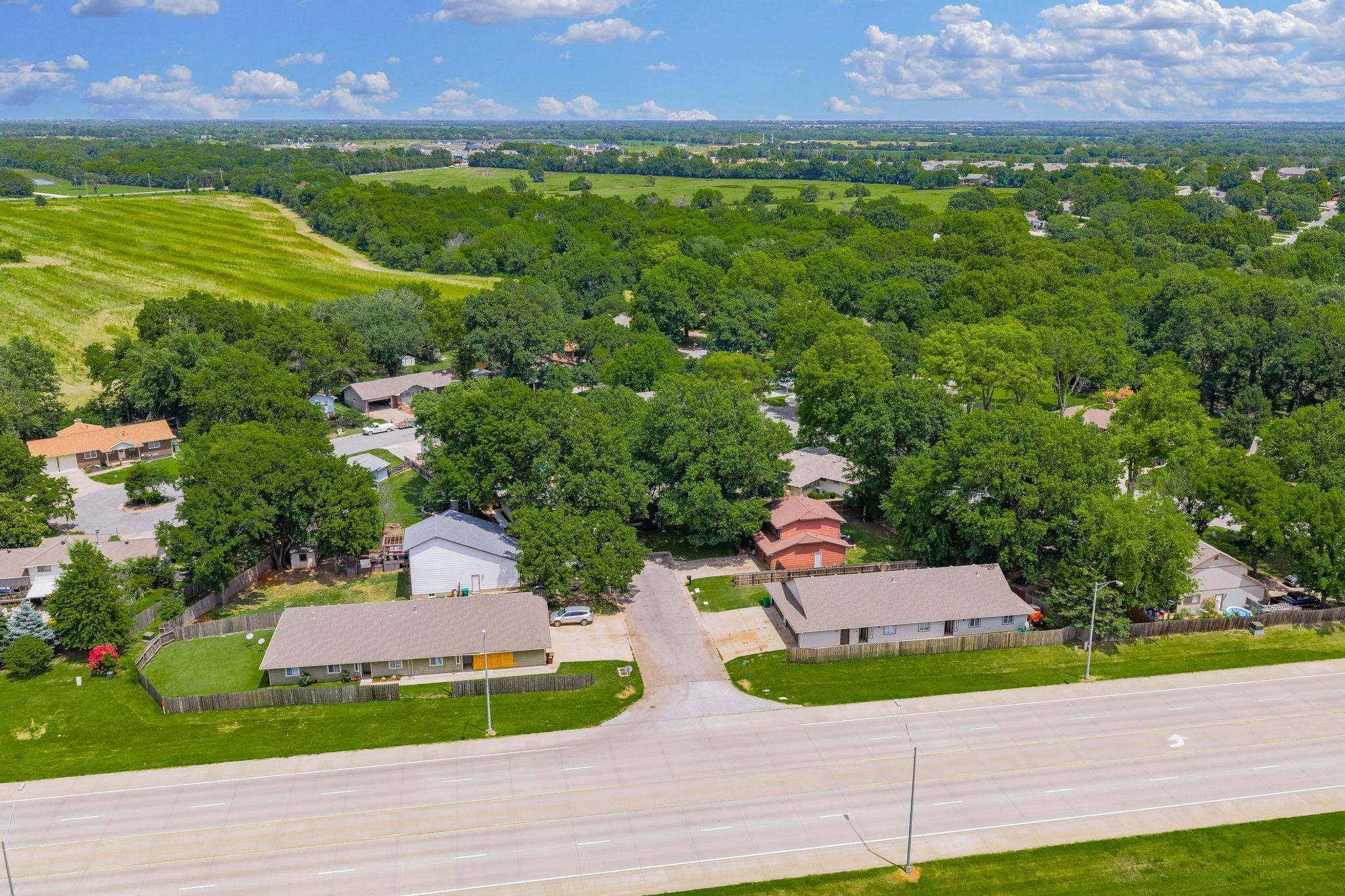 3 N Willow Property Photo 26
