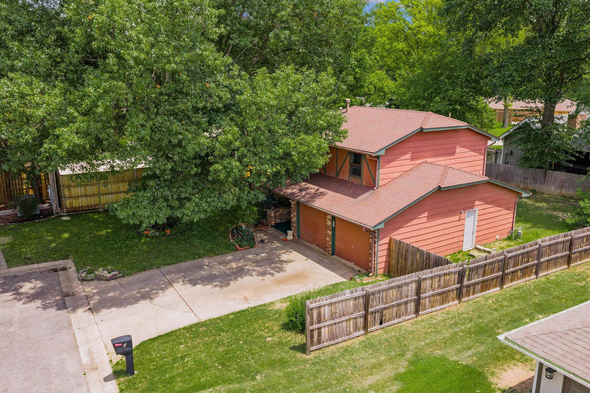 3 N Willow Property Photo 27