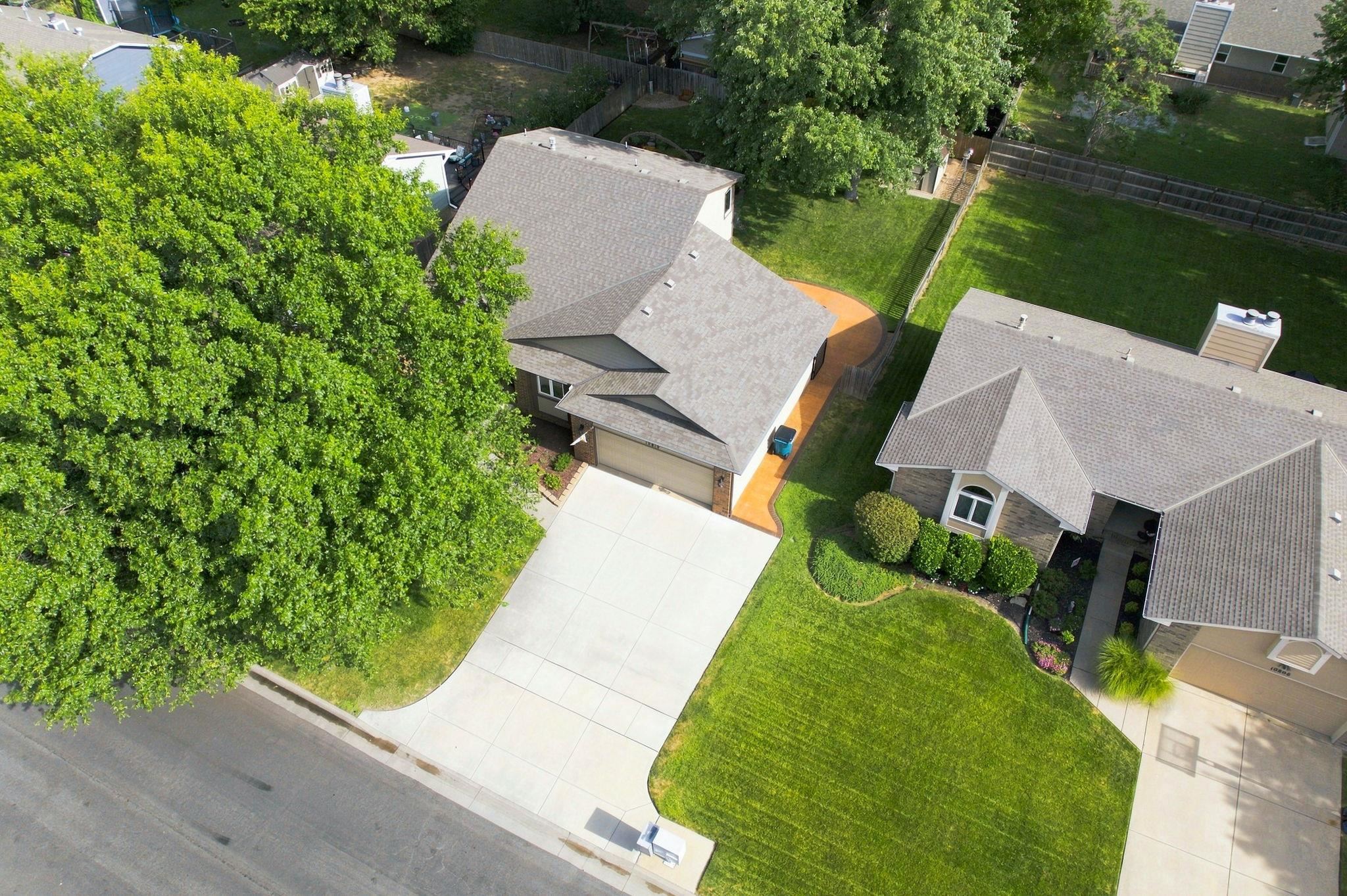 10810 W Rolling Hills Property Photo 2