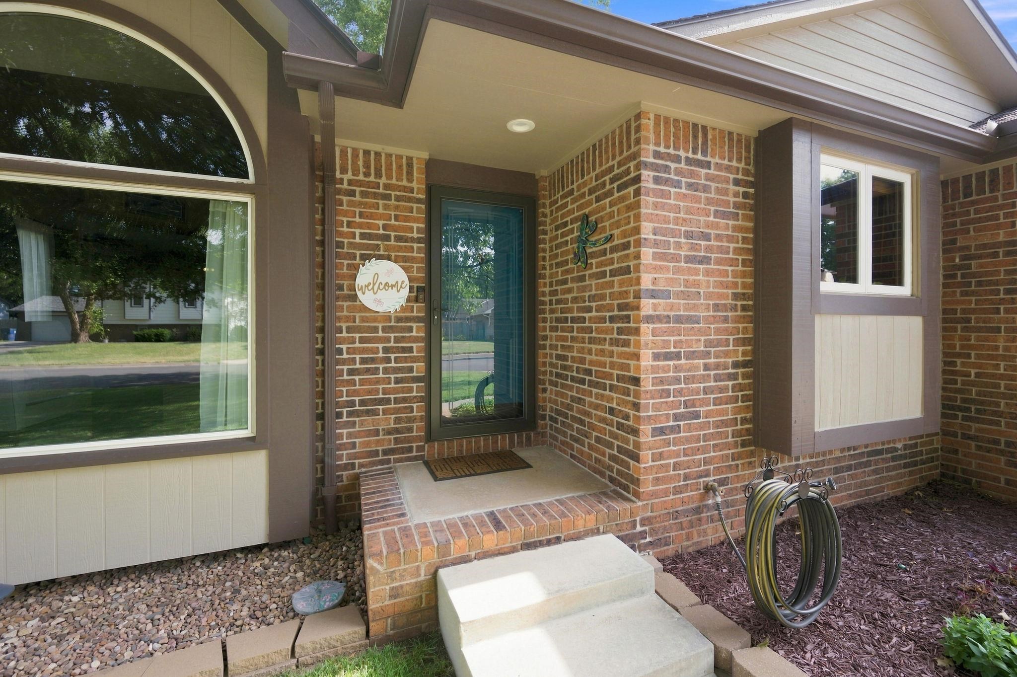 10810 W Rolling Hills Property Photo 4