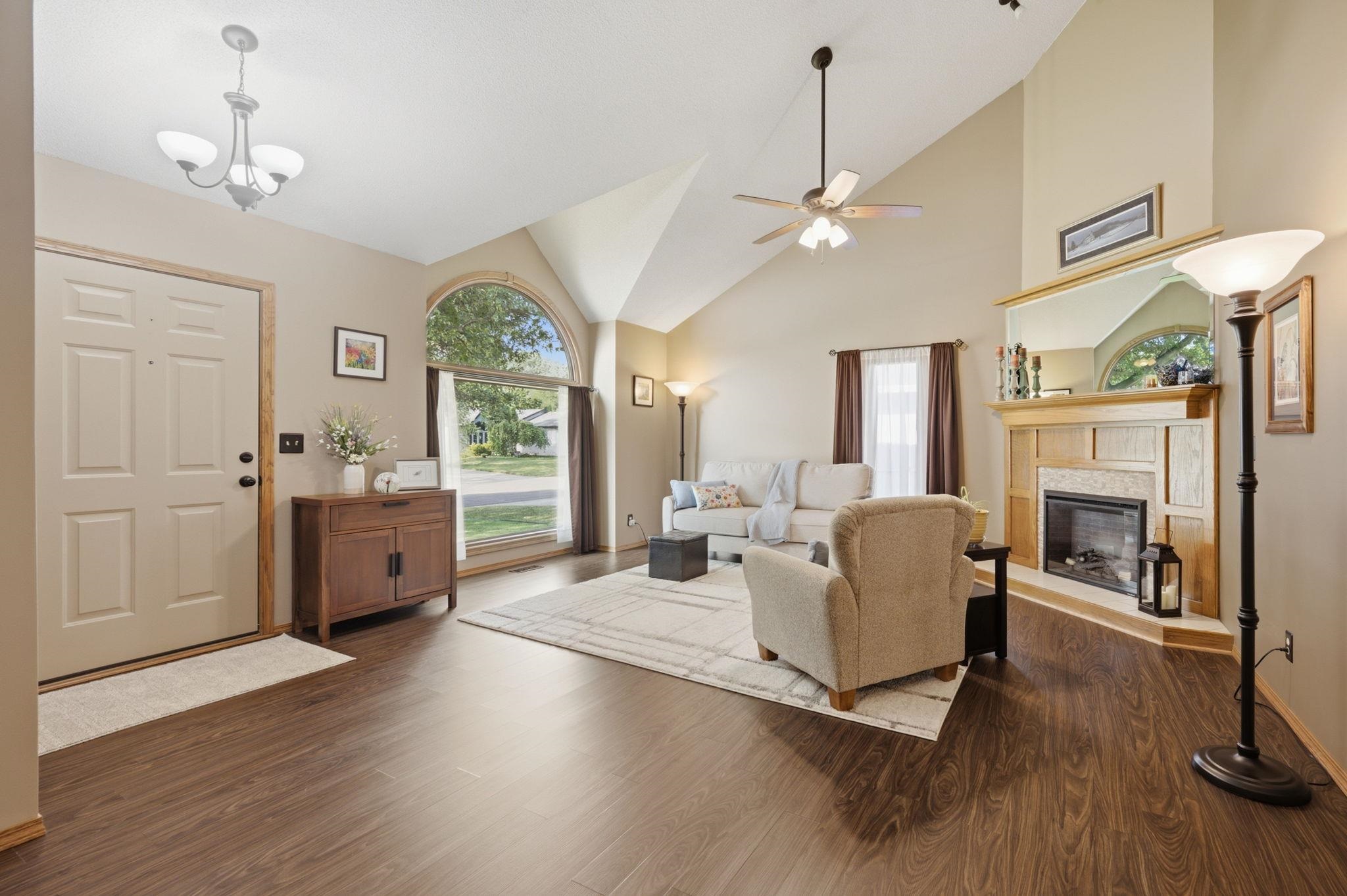 10810 W Rolling Hills Property Photo 8