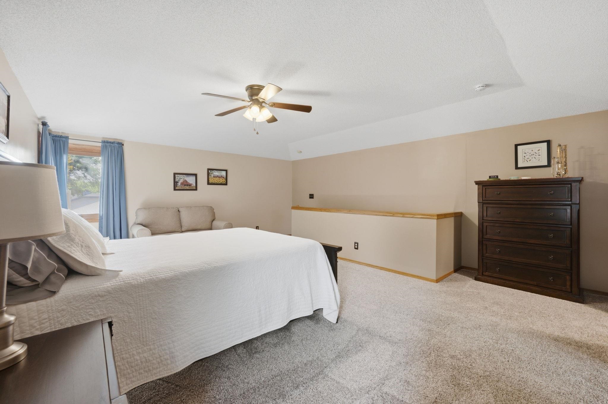 10810 W Rolling Hills Property Photo 18