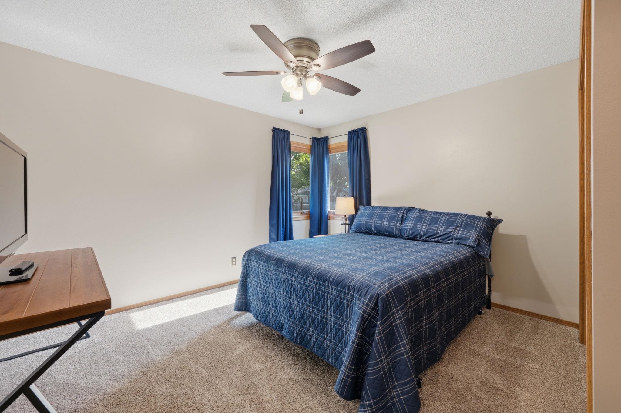 10810 W Rolling Hills Property Photo 21