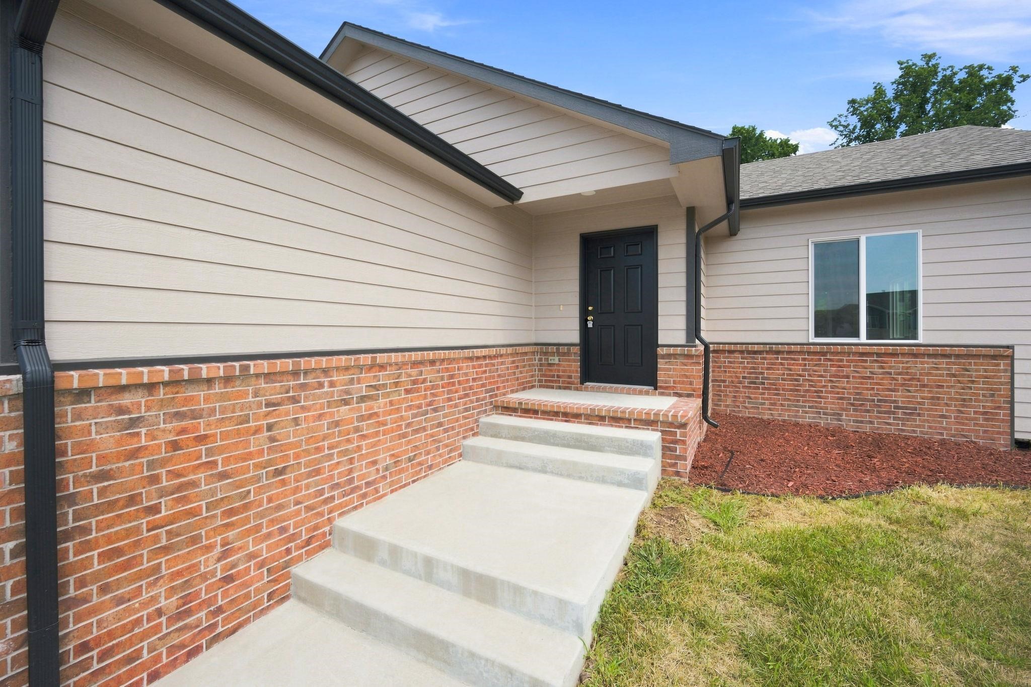 1118 Sontag Ct Property Photo 3
