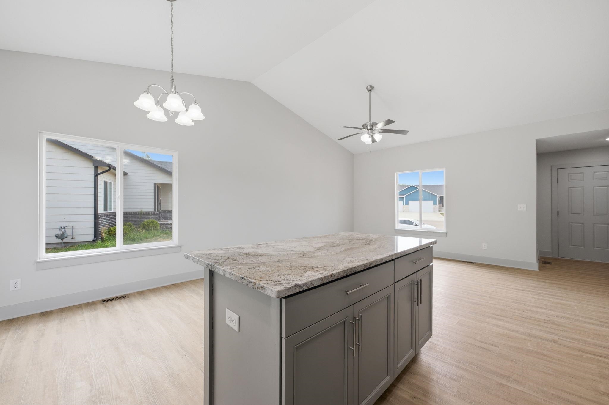 1118 Sontag Ct Property Photo 10