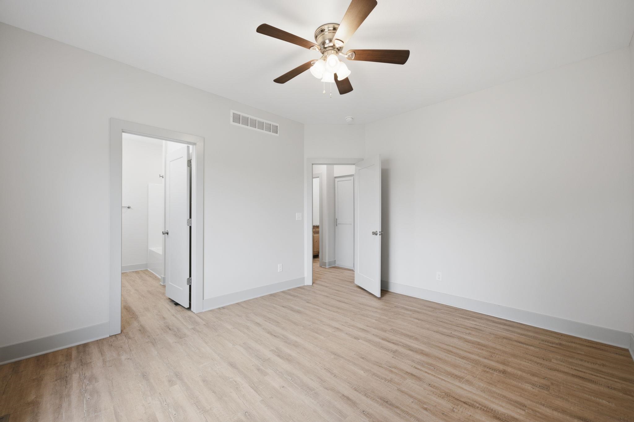 1118 Sontag Ct Property Photo 15