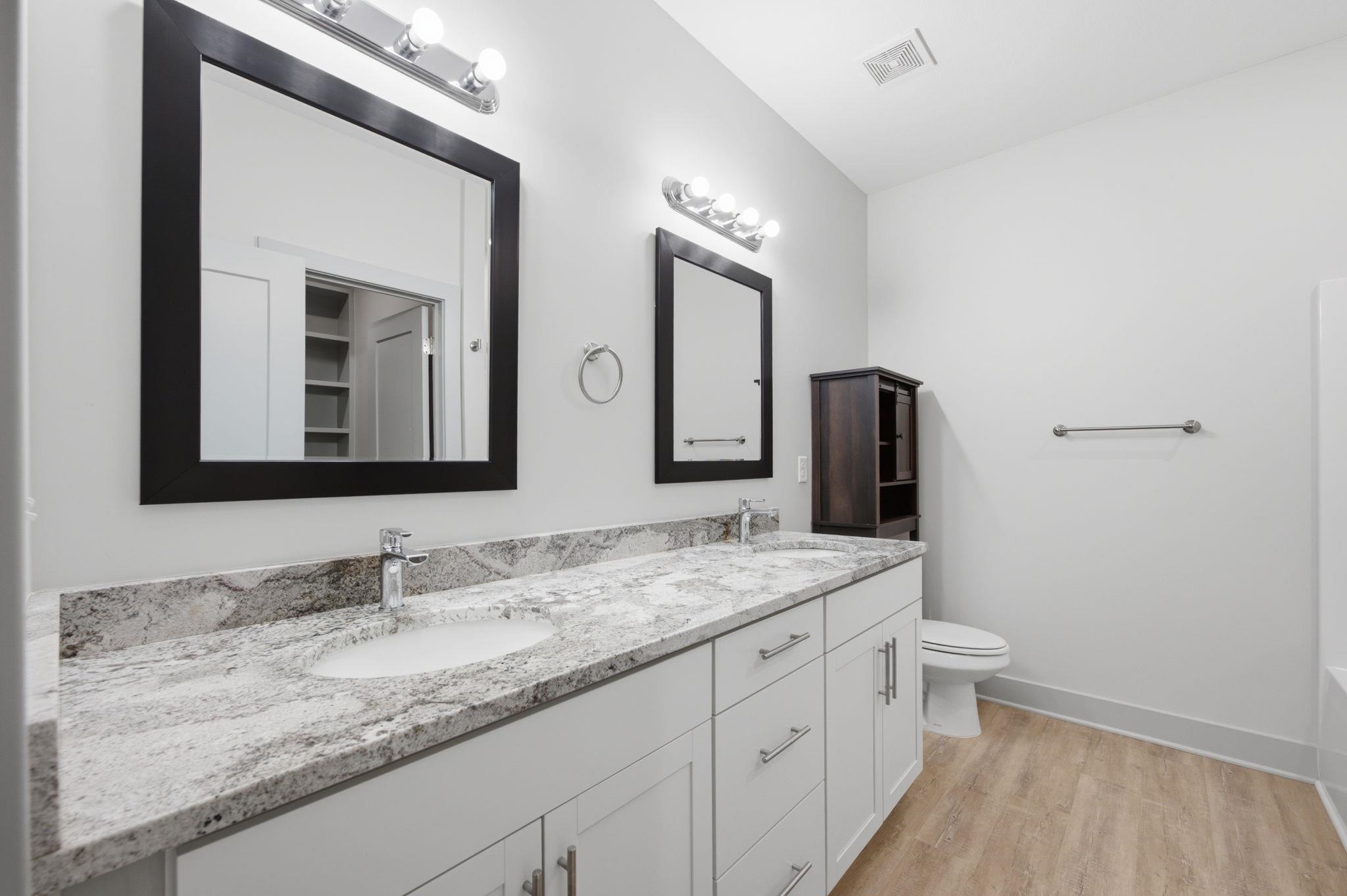 1118 Sontag Ct Property Photo 16