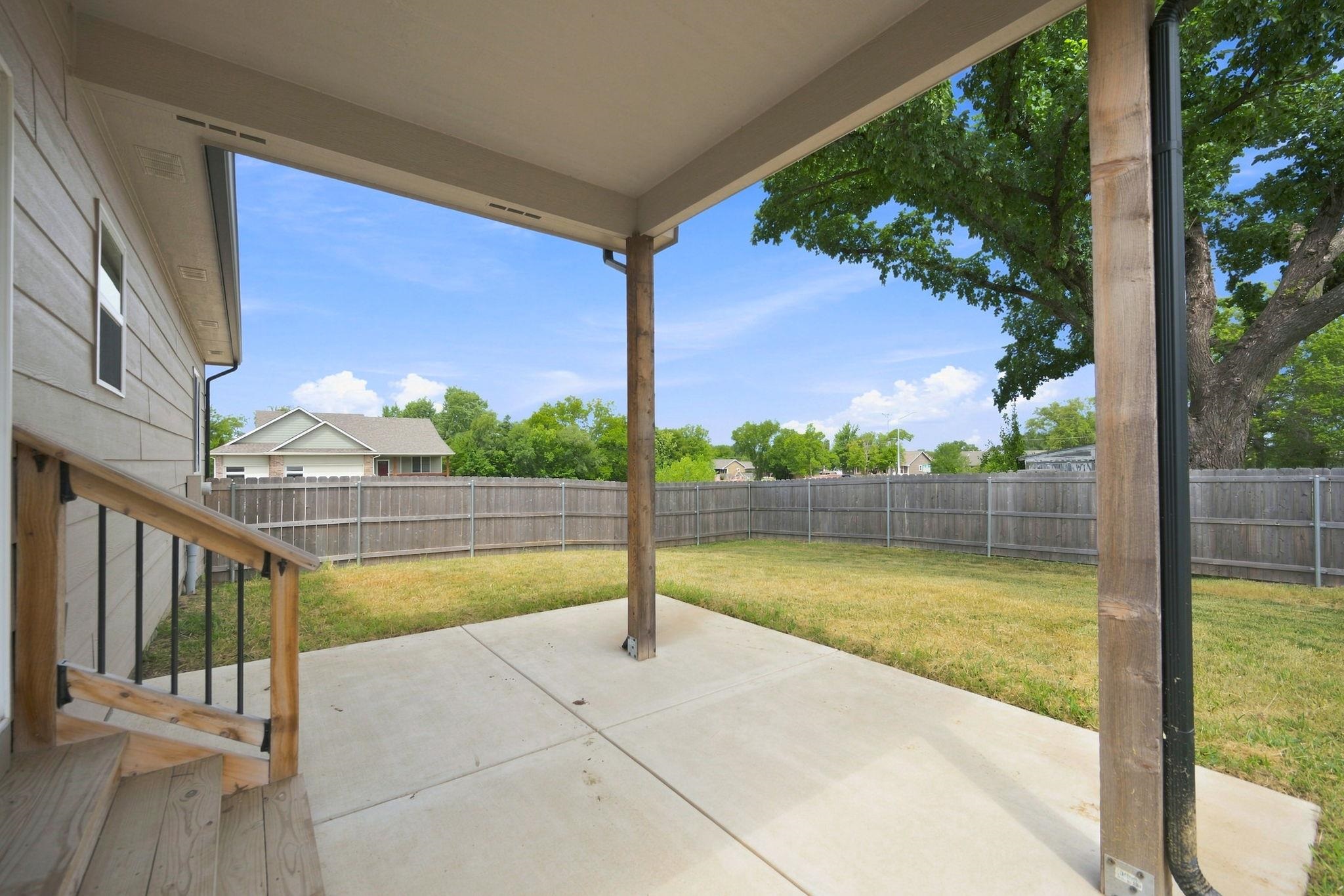 1118 Sontag Ct Property Photo 32