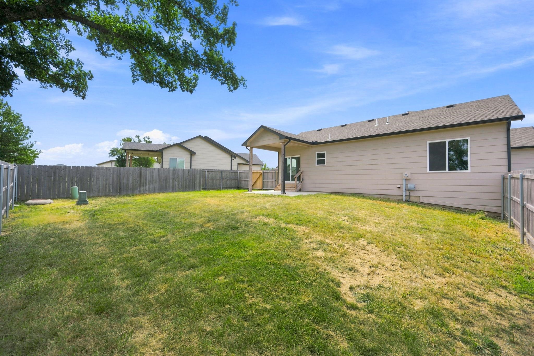 1118 Sontag Ct Property Photo 34
