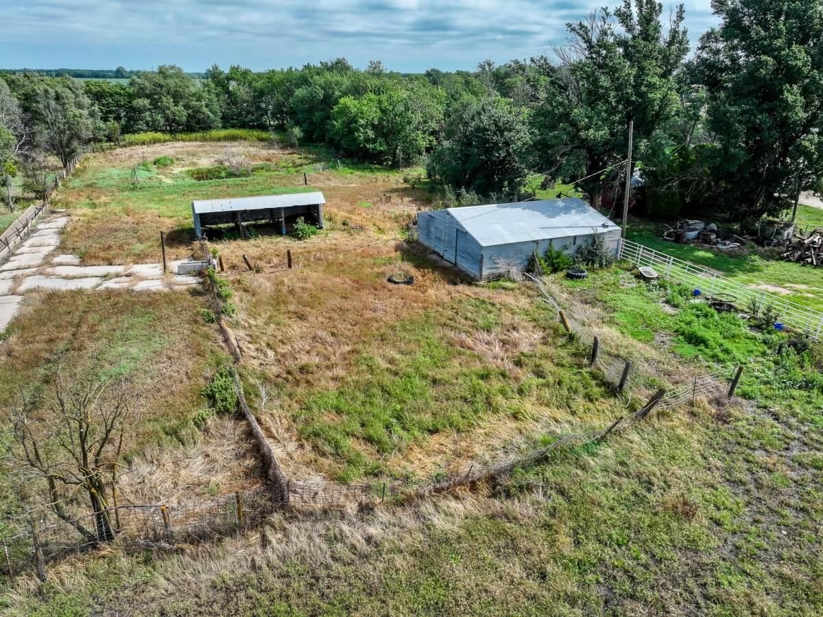 8227 N Rock Rd Property Photo 28