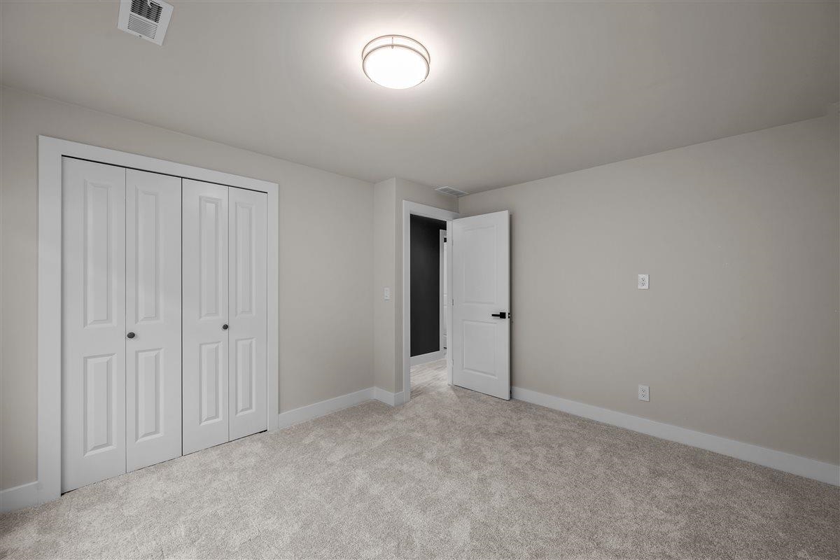4909 N Emerald Ct Property Photo 21