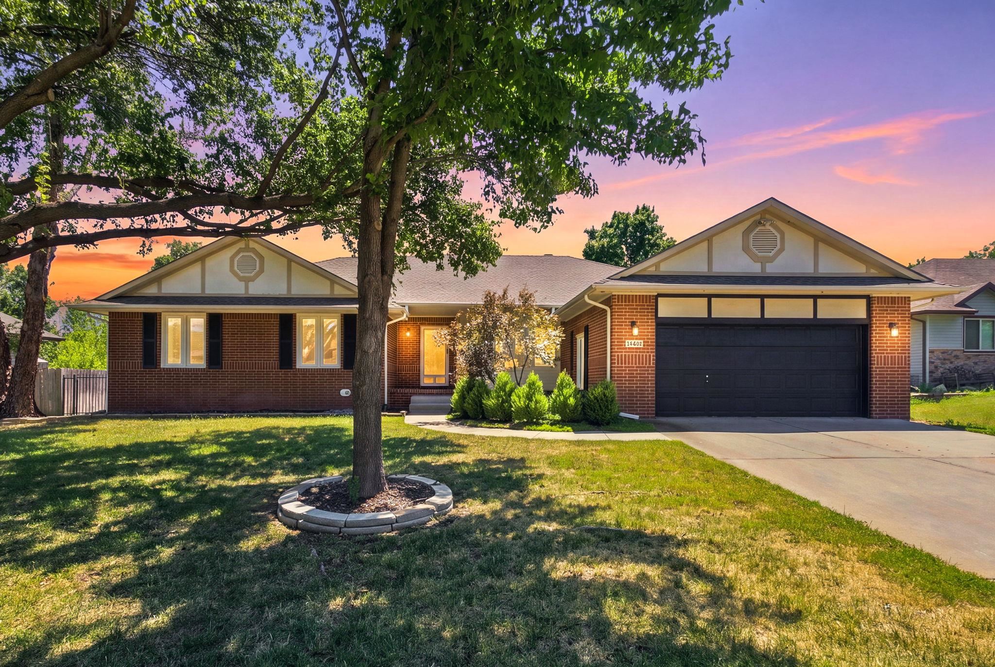 13913 E Spring Valley St Property Photo 1