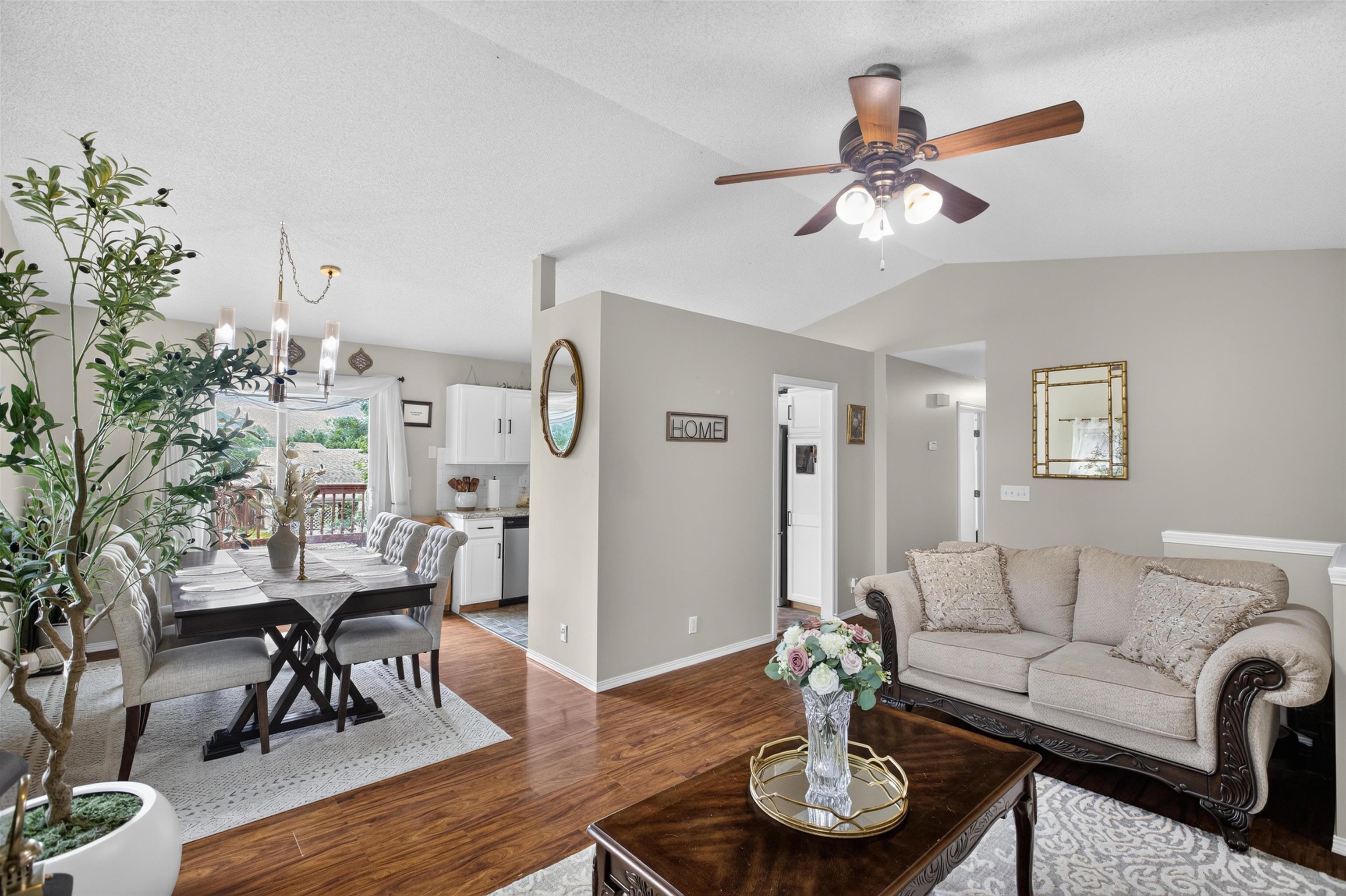 5430 S Stoneborough Ct Property Photo 7