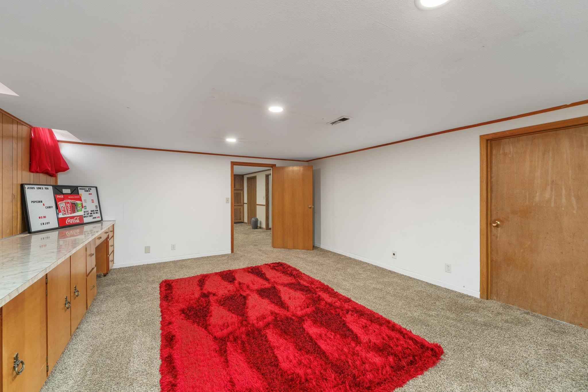 2332 N Richmond Property Photo 25
