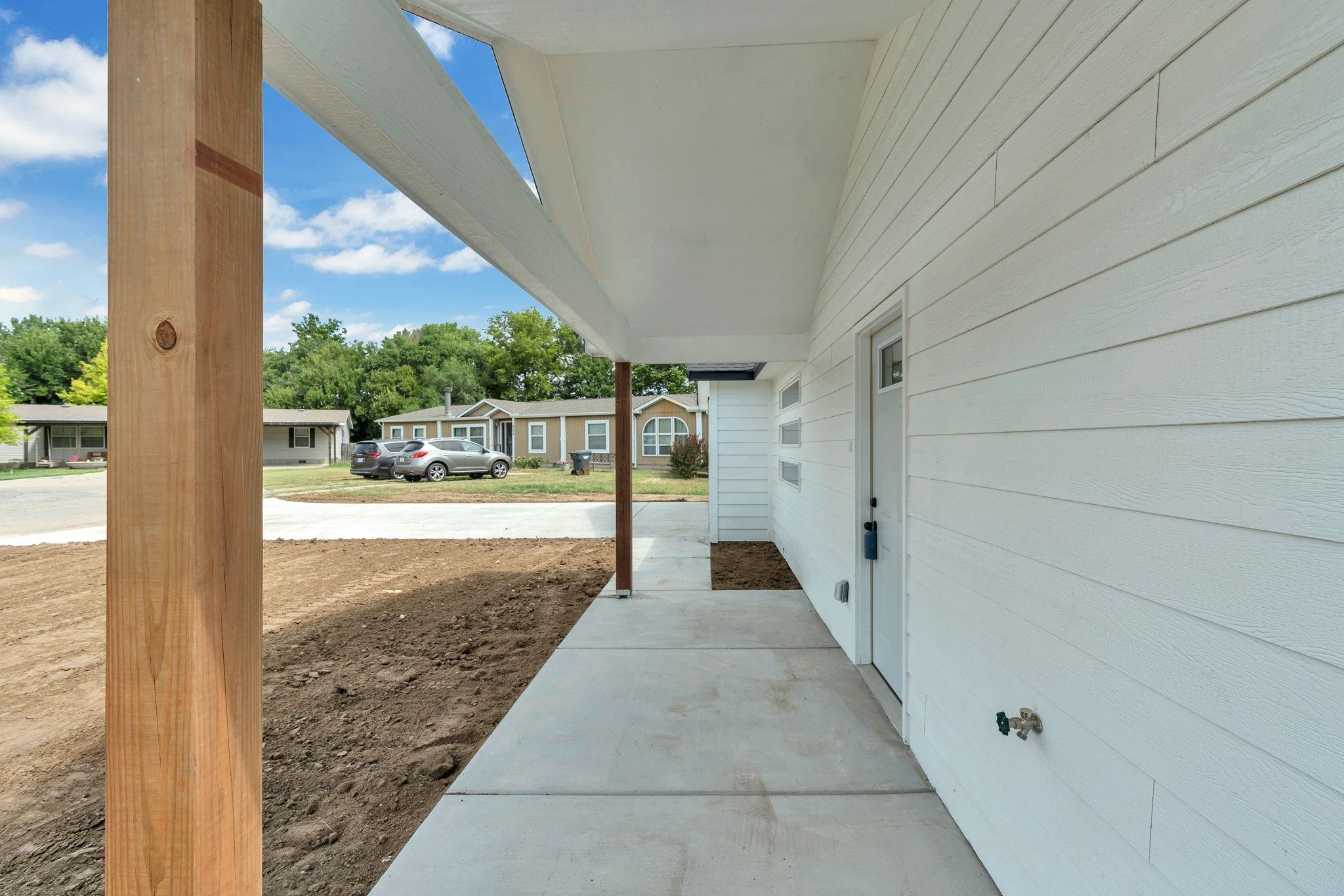 4612 S Edwards Cir. Property Photo 8