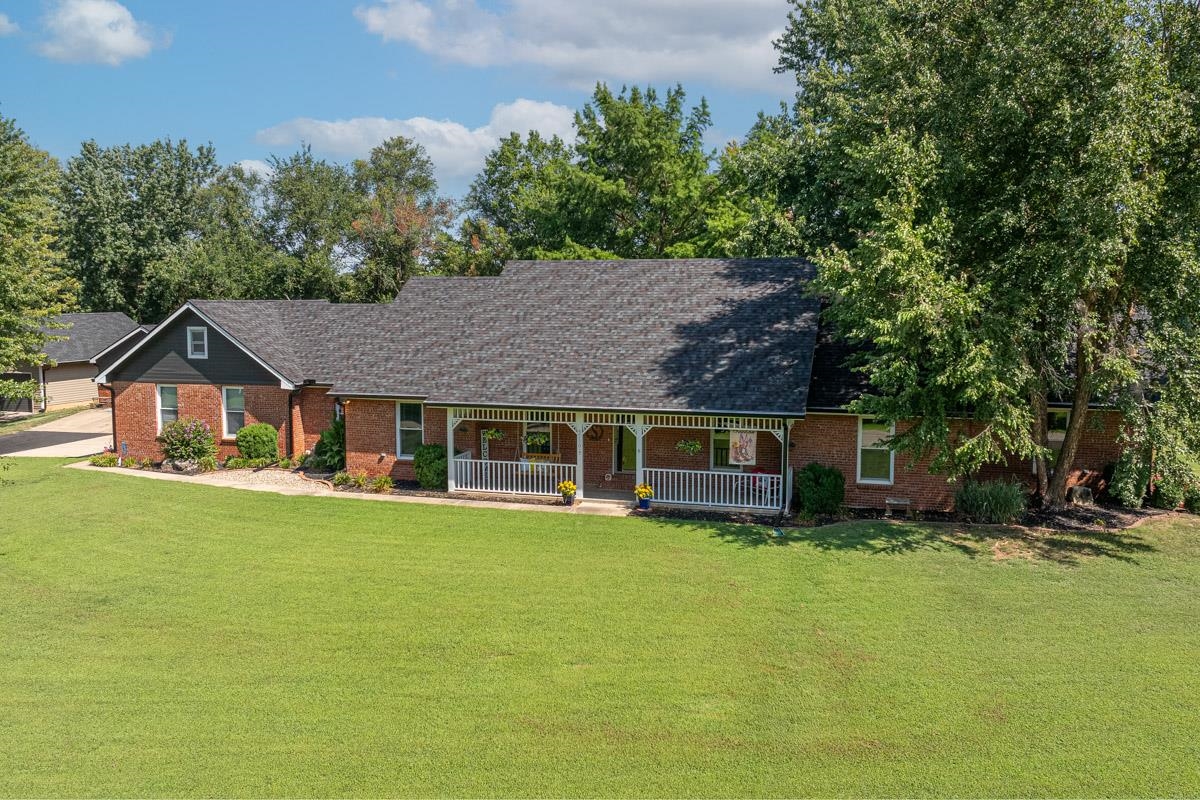 2104 Cedarcrest Ct Property Photo 1