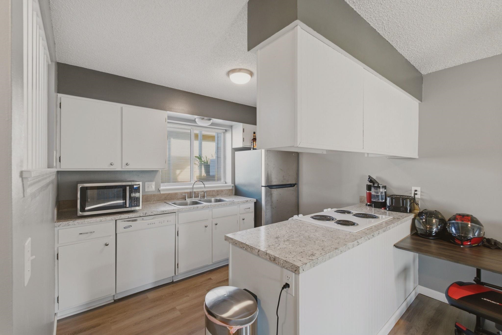 5504 S Gold St #200 Property Photo 12