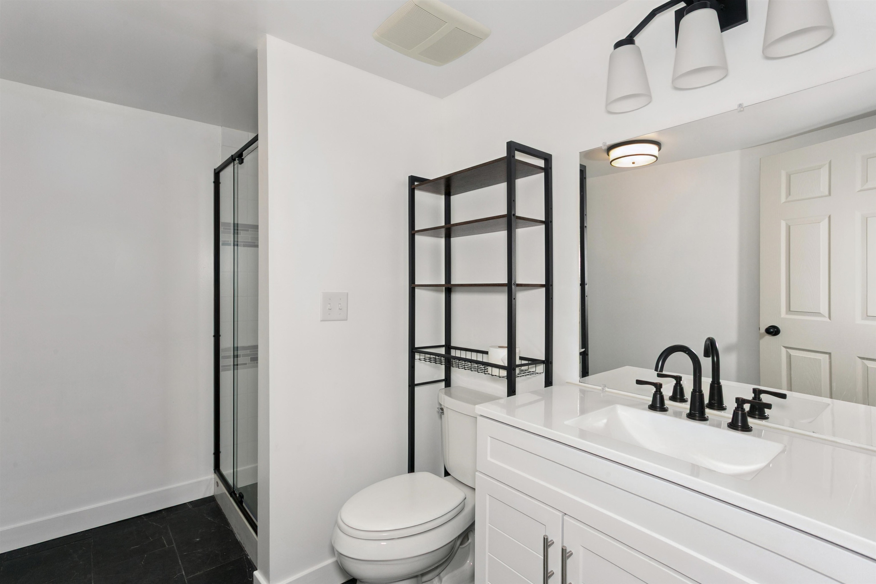1506 N Woodrow Ave Property Photo 18