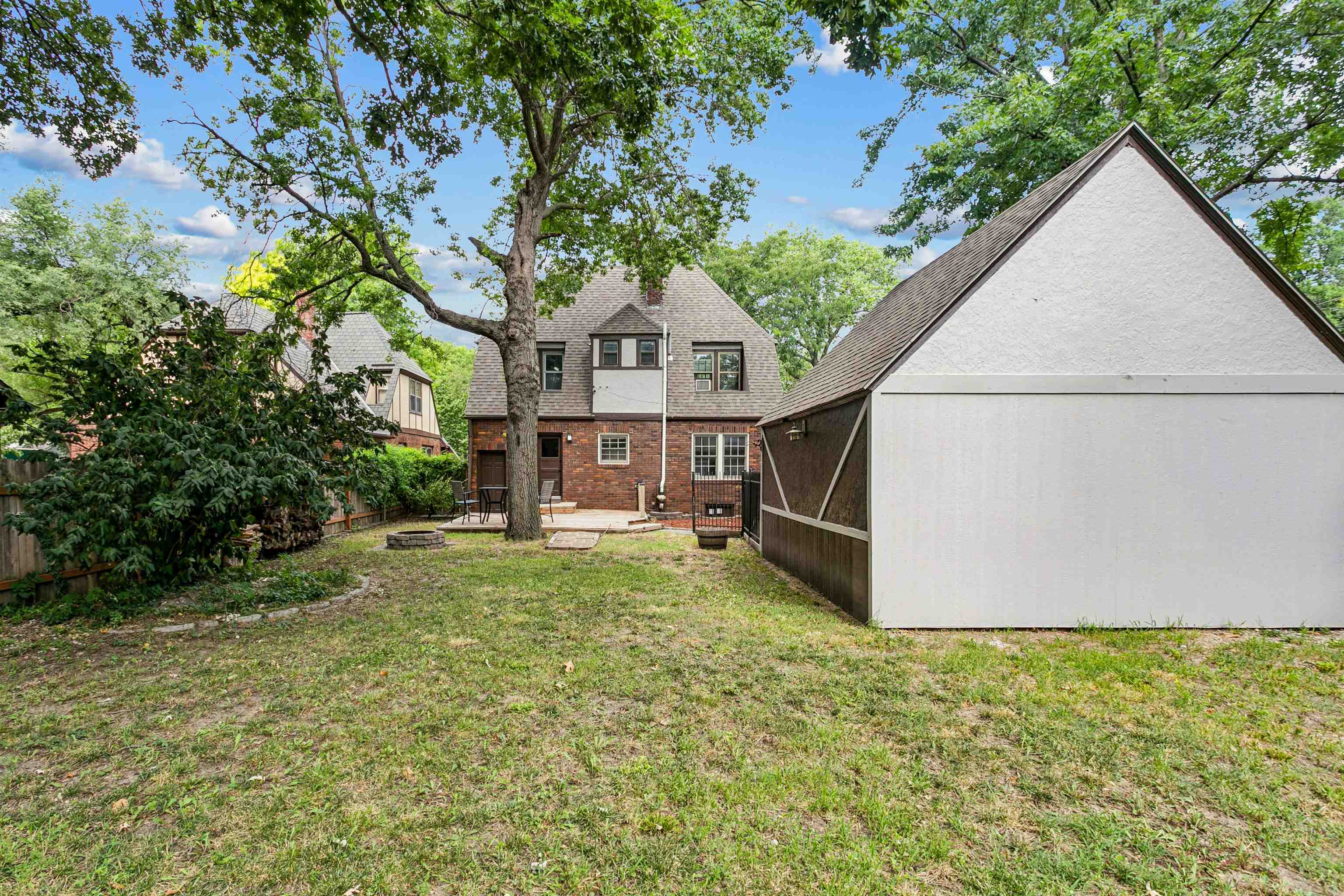 1506 N Woodrow Ave Property Photo 29