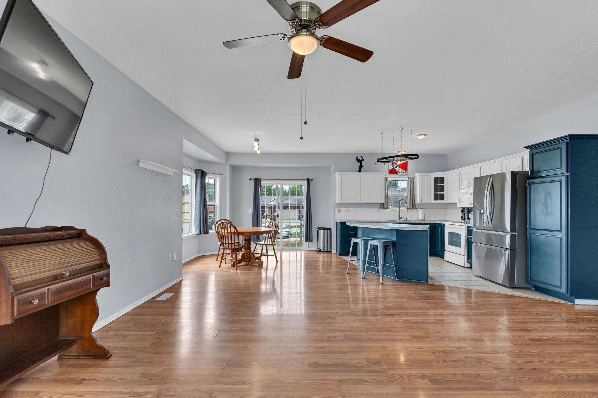 10817 E Funston Property Photo 7