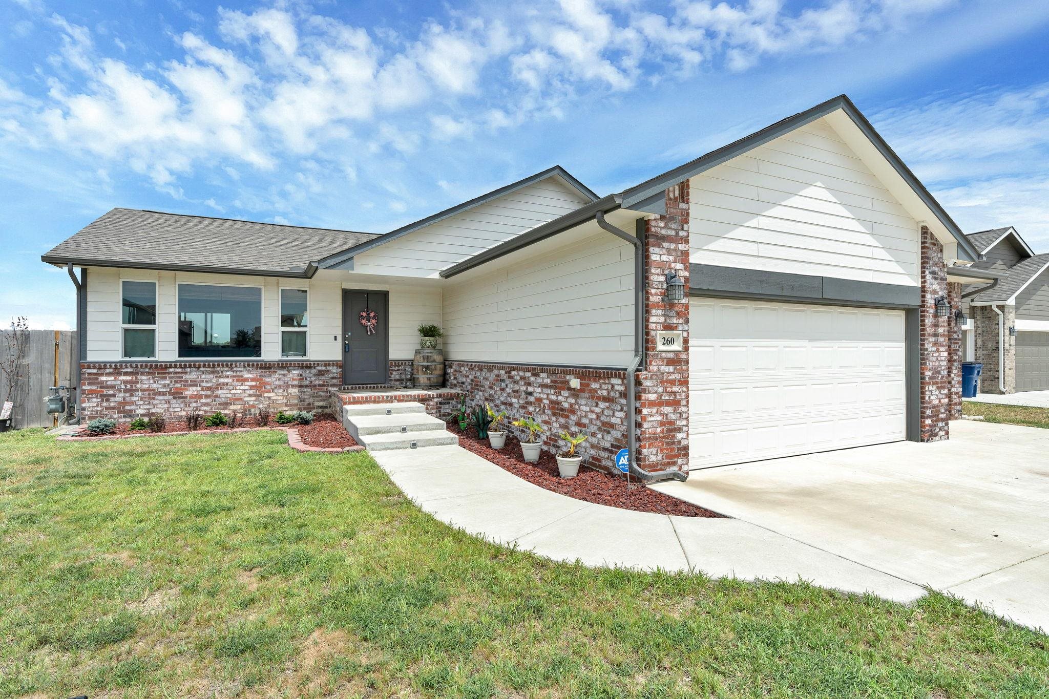 260 W Dusk Property Photo 2