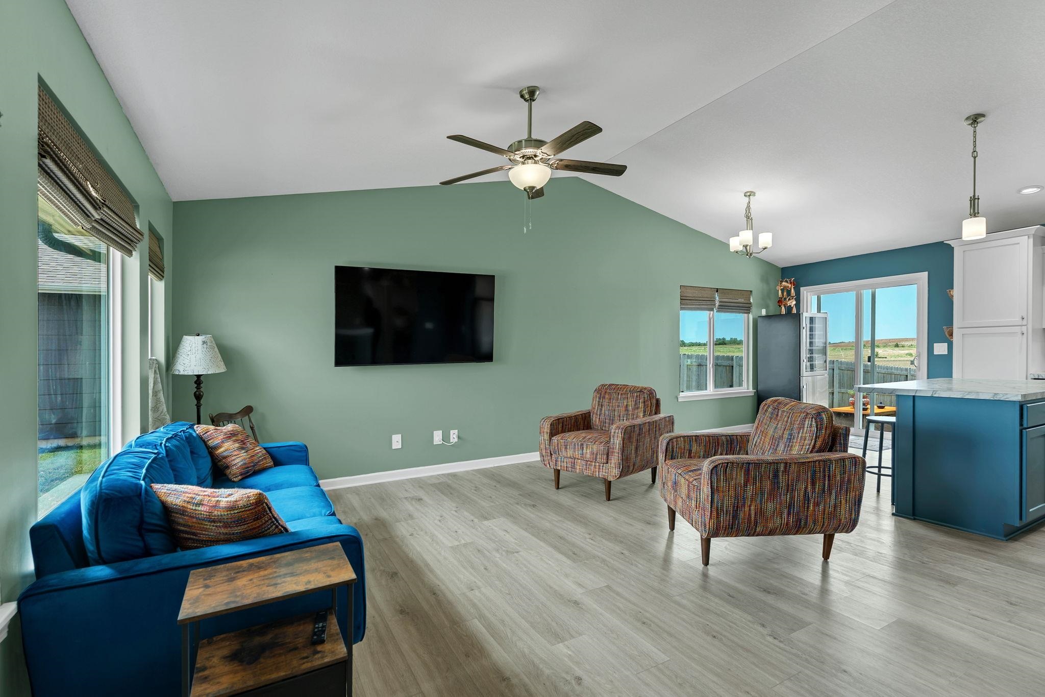 260 W Dusk Property Photo 5