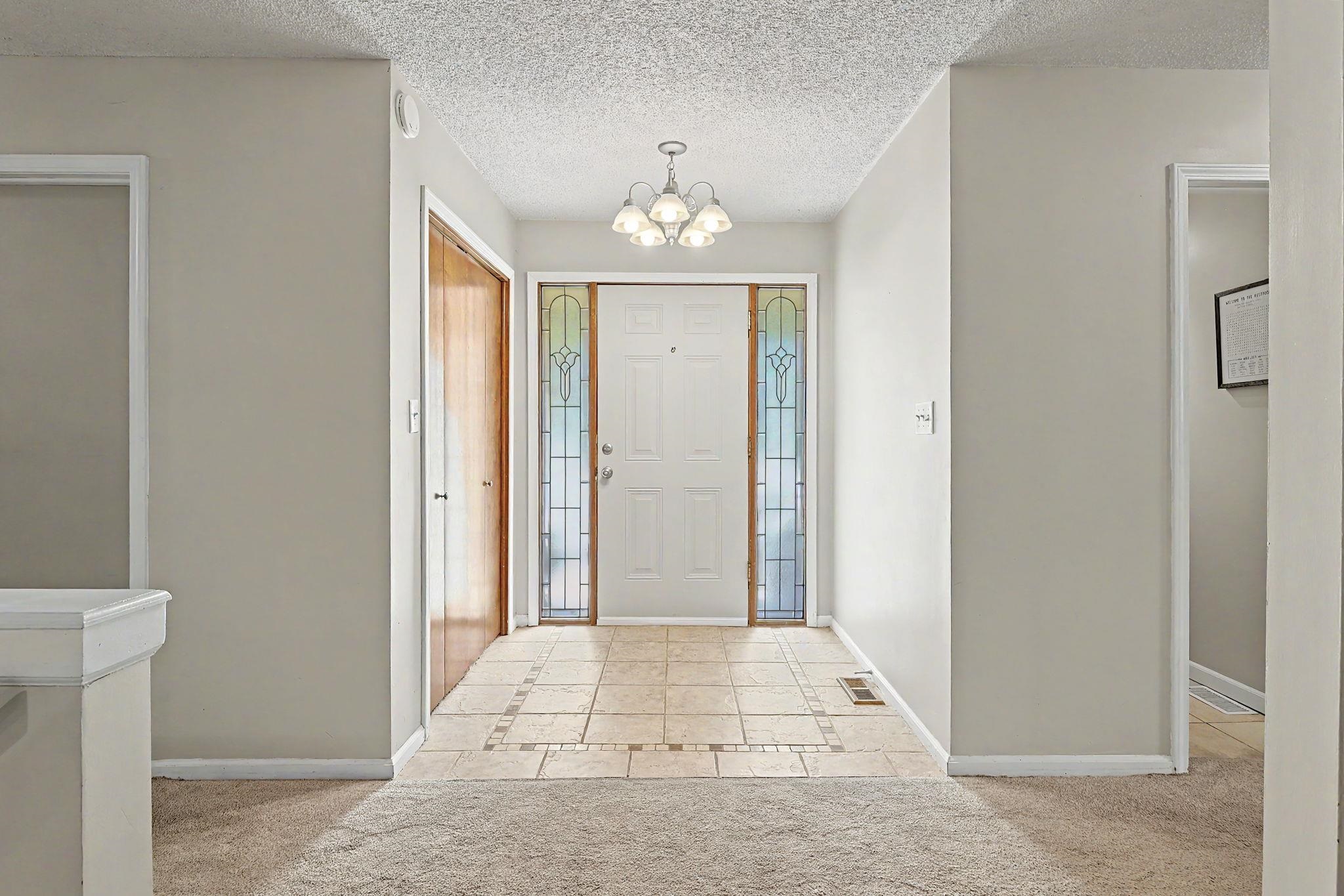 1224 N Armstrong Ct. Property Photo 4