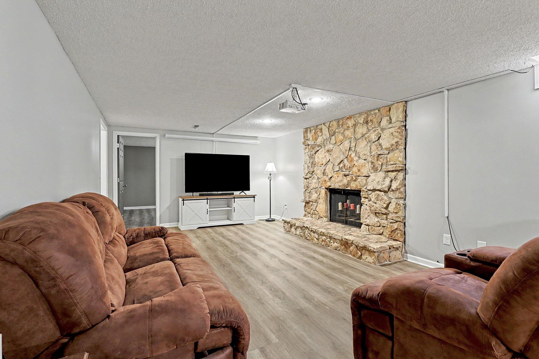 1224 N Armstrong Ct. Property Photo 26