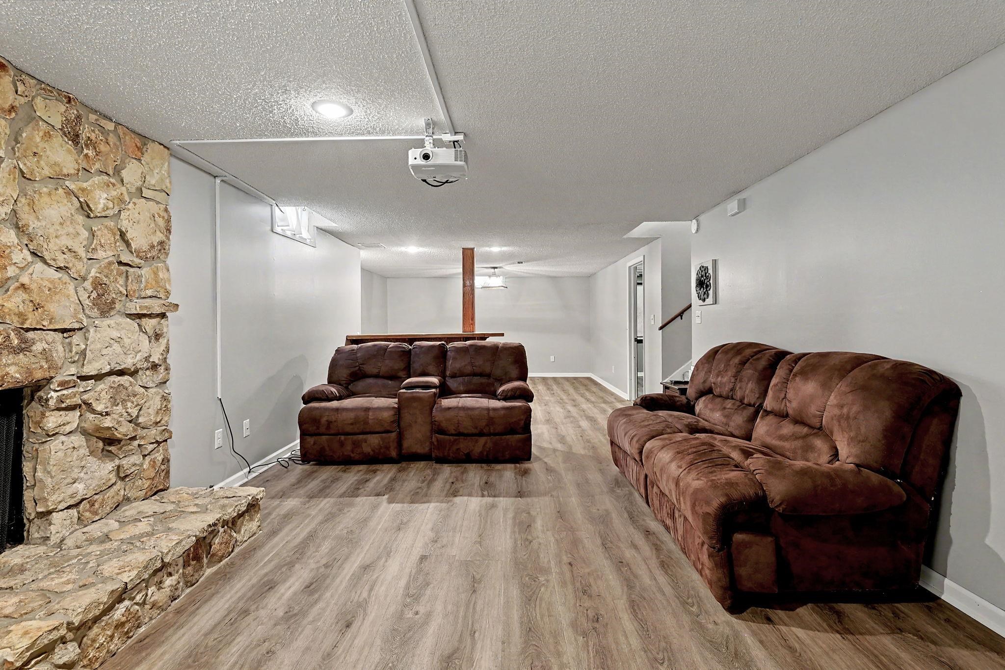 1224 N Armstrong Ct. Property Photo 28