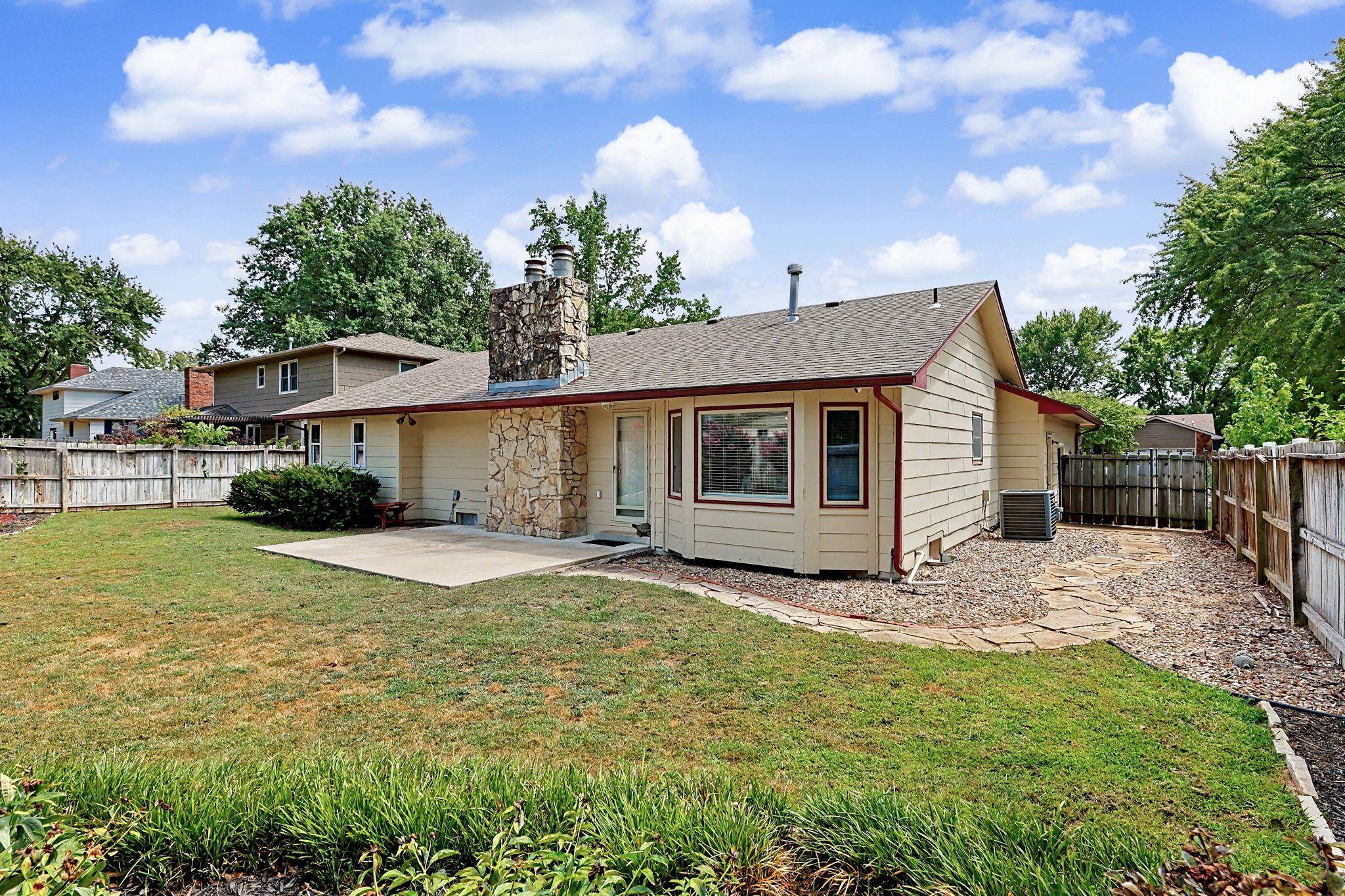 1224 N Armstrong Ct. Property Photo 35