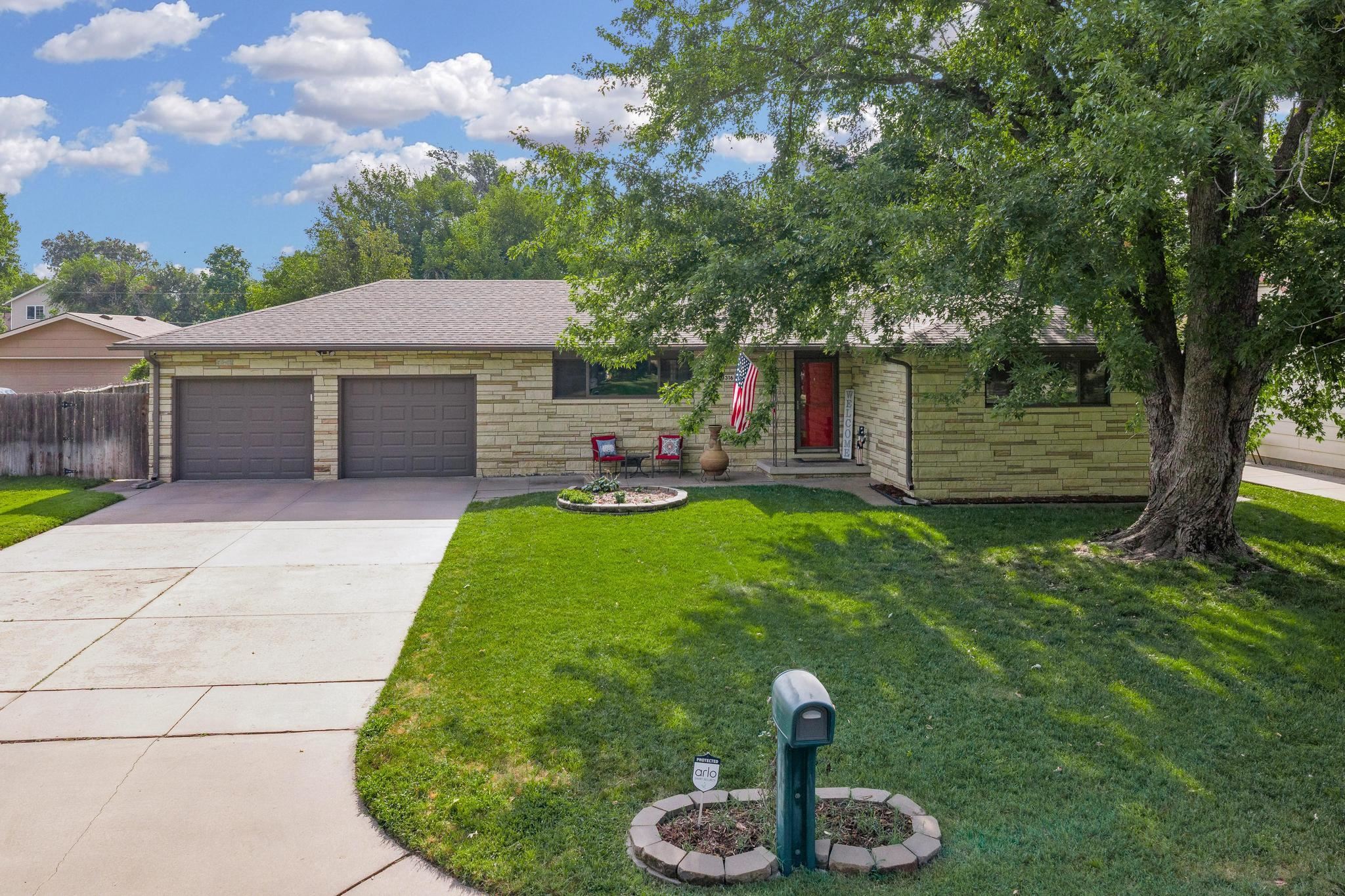 3316 N Clarence Property Photo 23