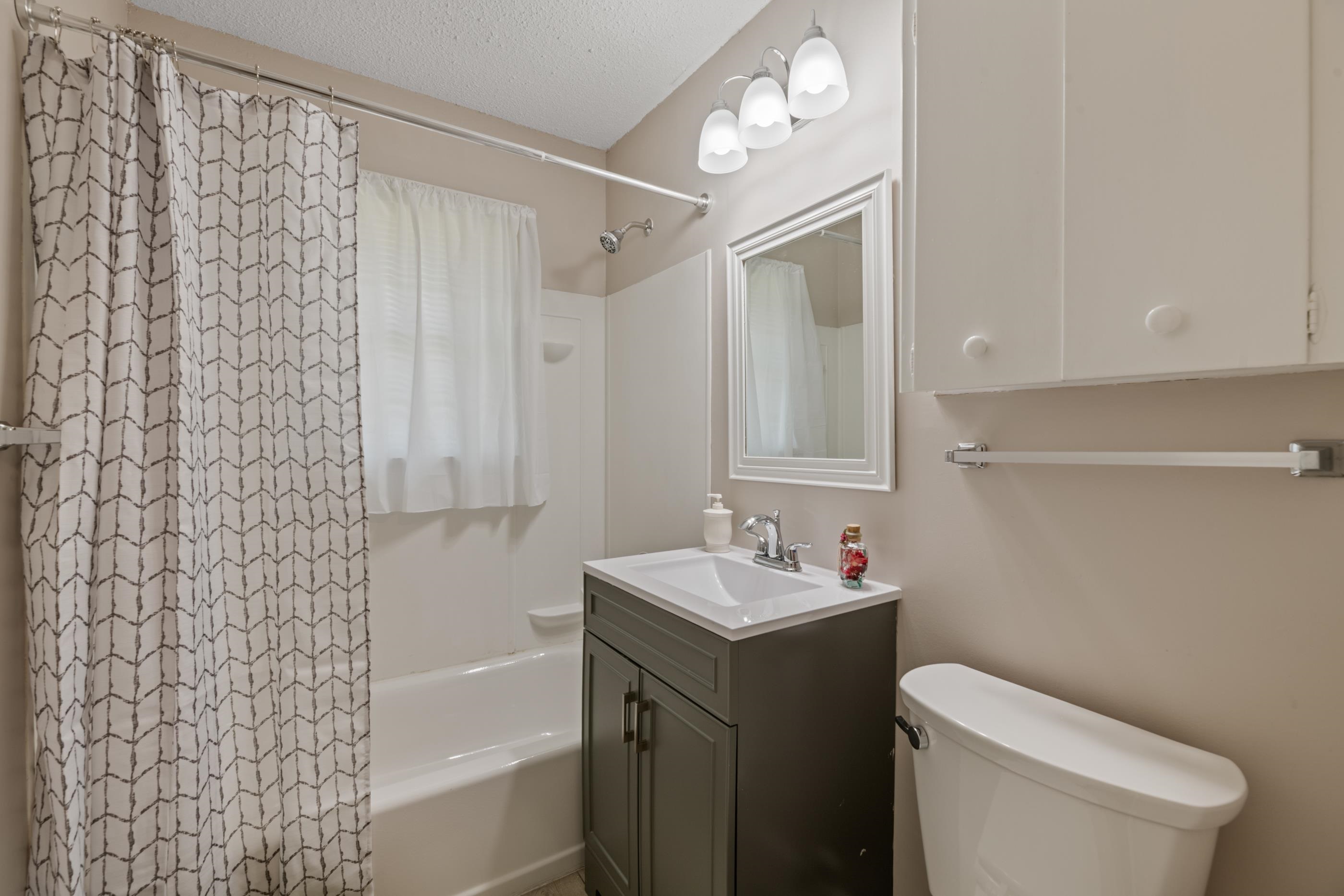 901 S Drury Lane Property Photo 29