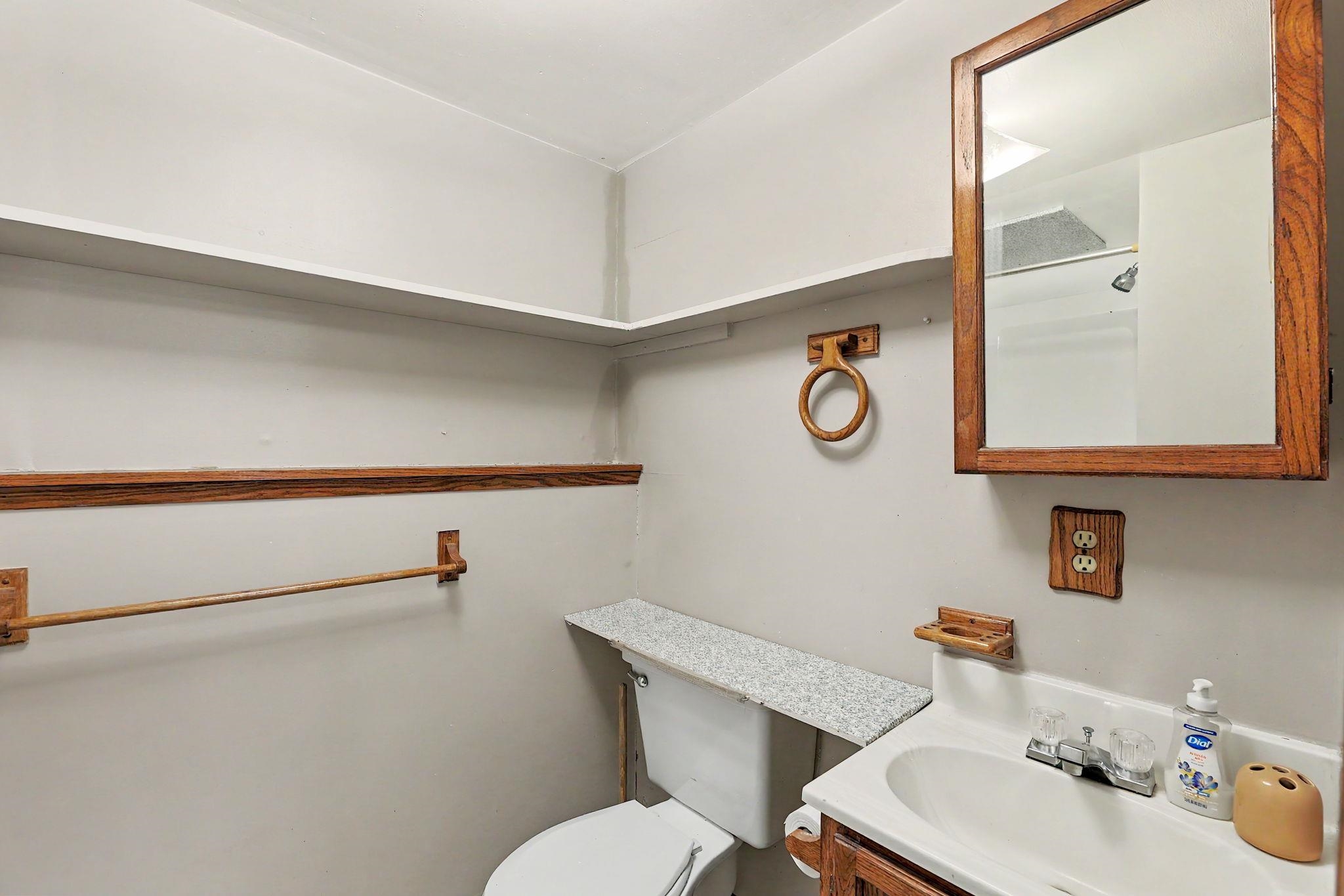3227 N Longfellow Ct Property Photo 24