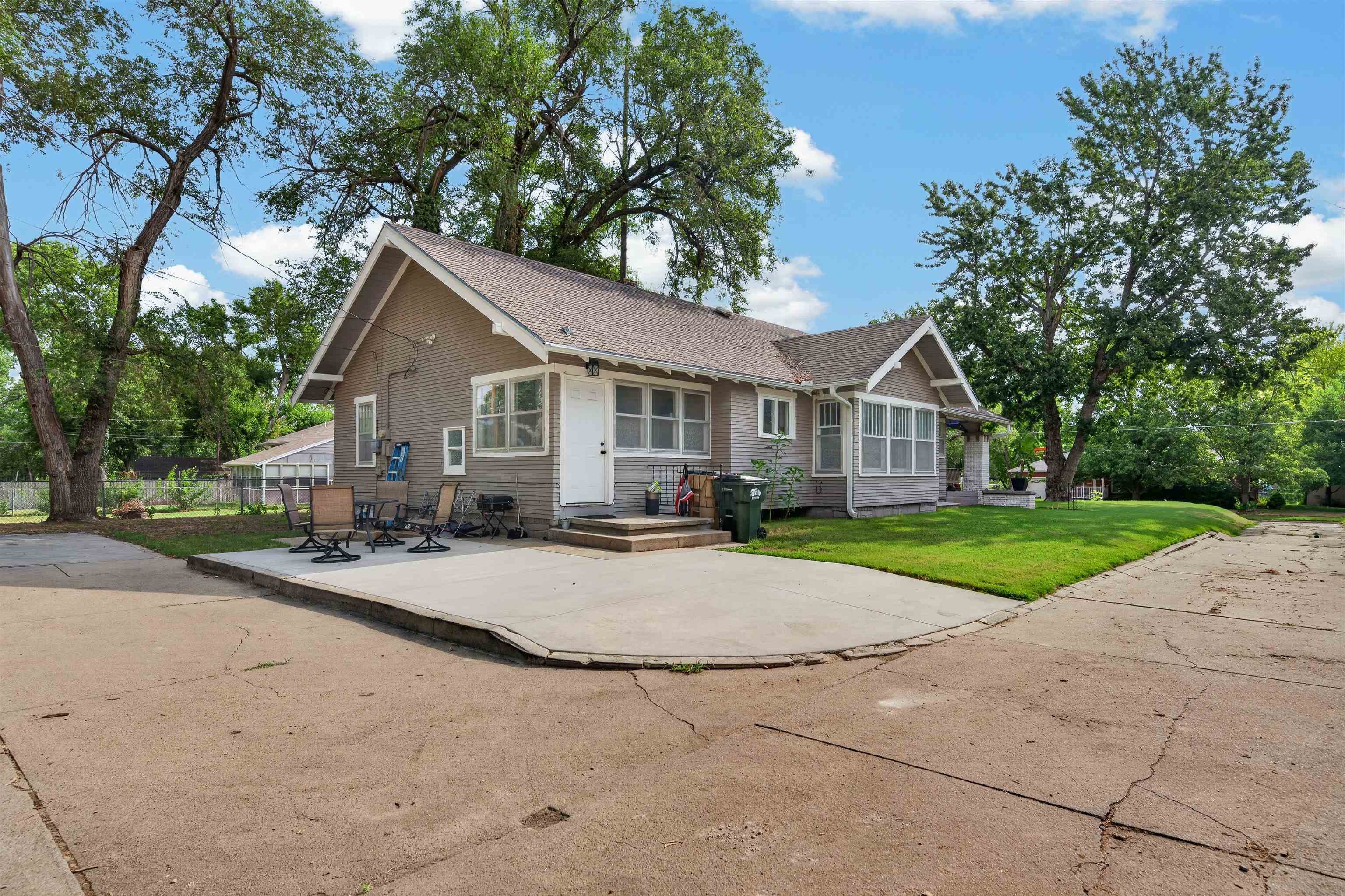 2321 N Monroe Property Photo 30