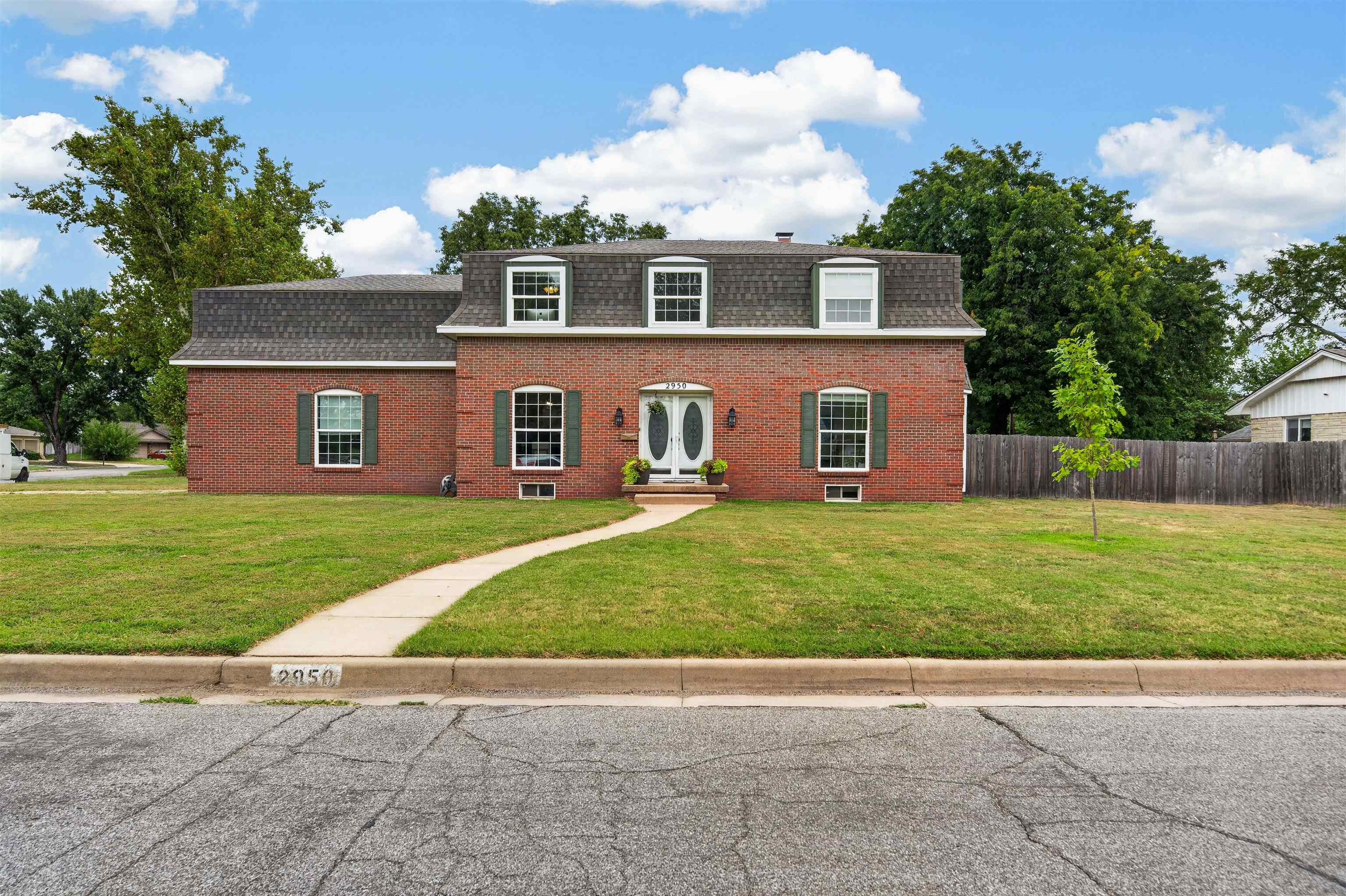 2950 W River Park Dr. Property Photo 1
