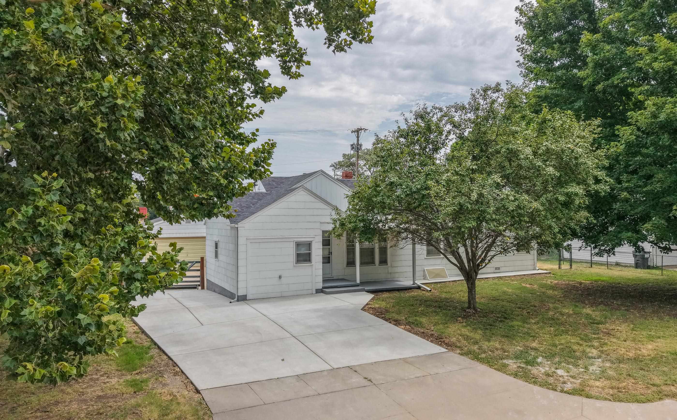 130 S Colorado St Property Photo 31