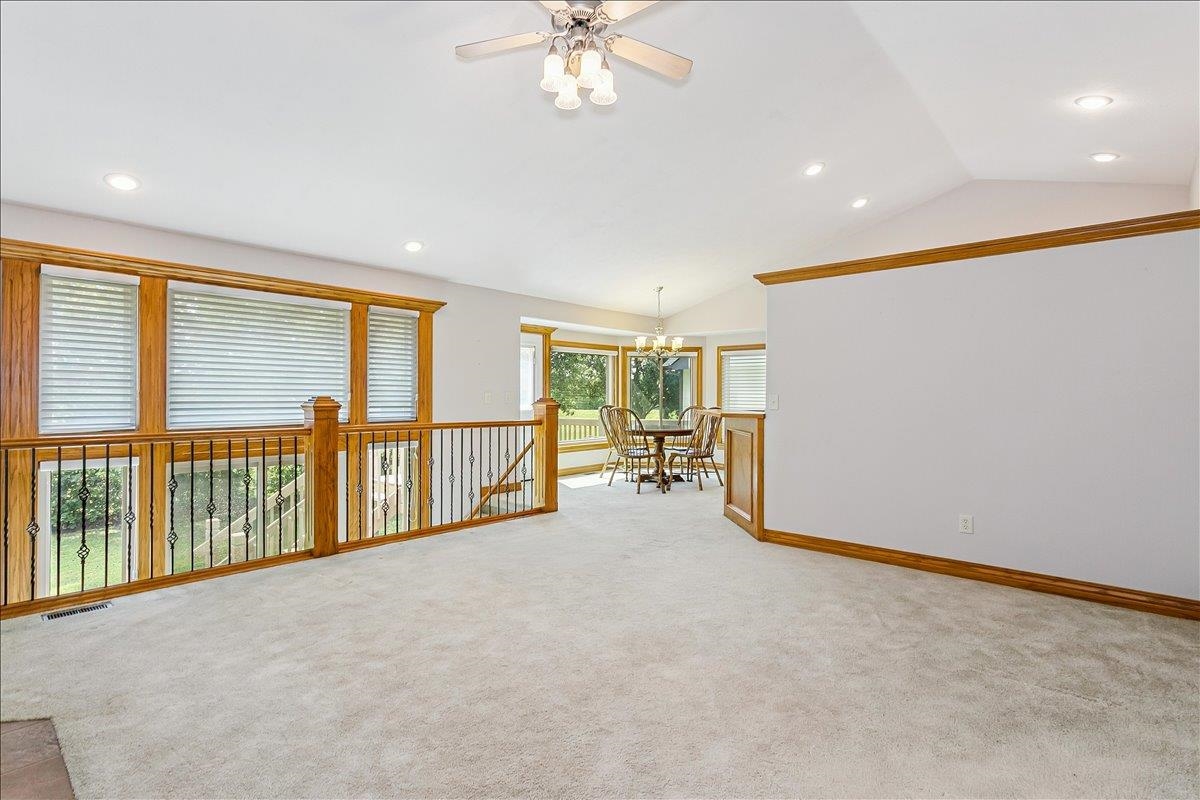 572 N Creek Trail Property Photo 4