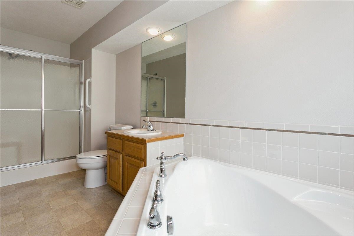 572 N Creek Trail Property Photo 11