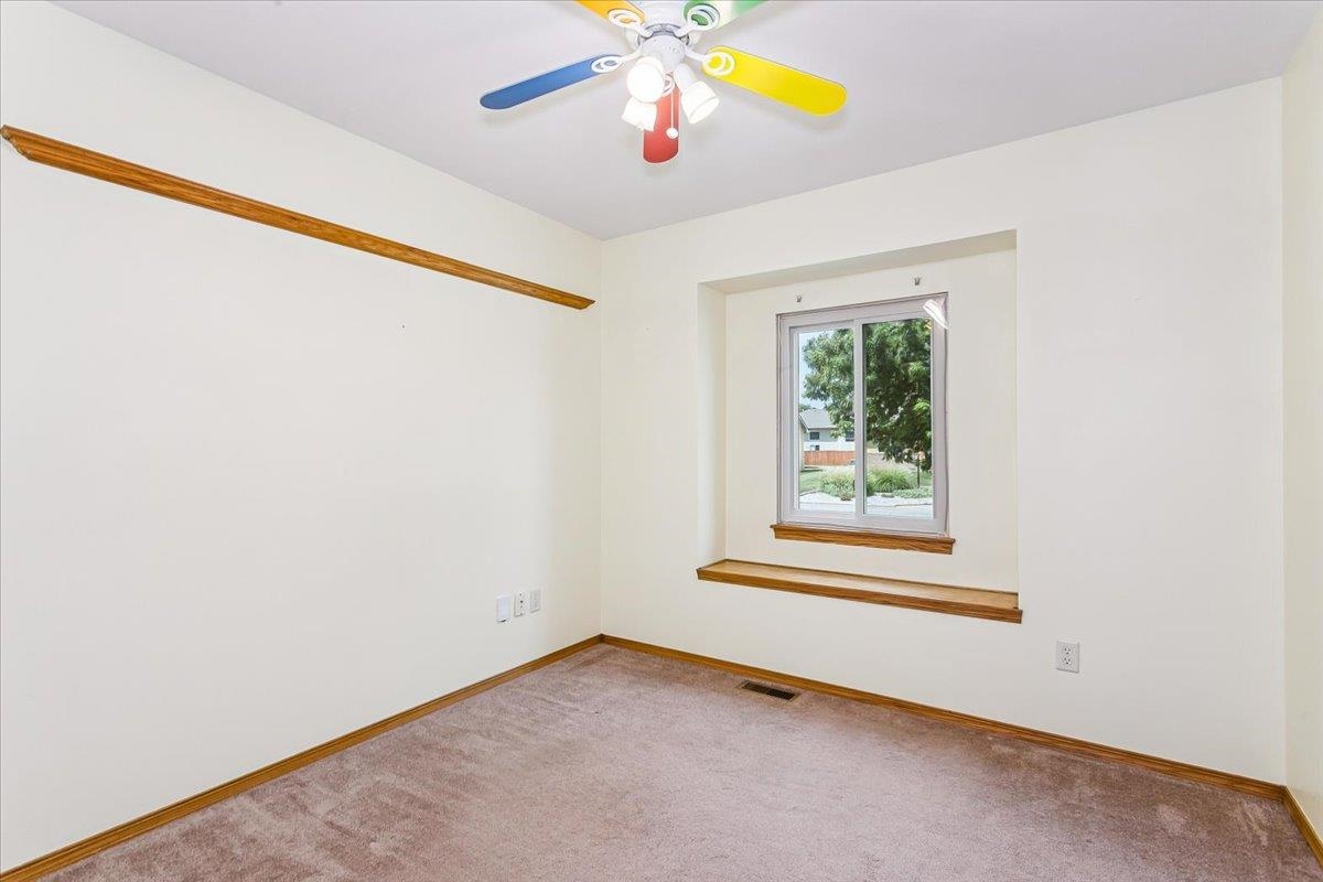 572 N Creek Trail Property Photo 13