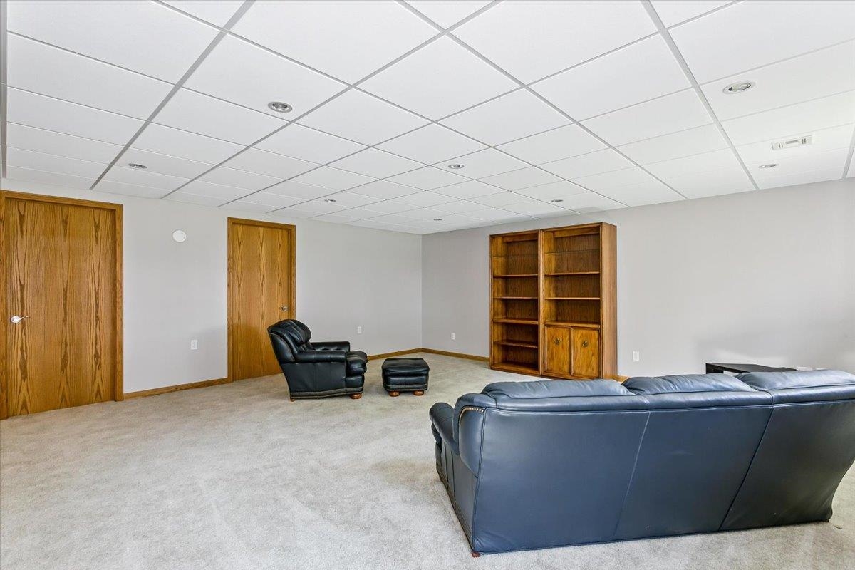 572 N Creek Trail Property Photo 16