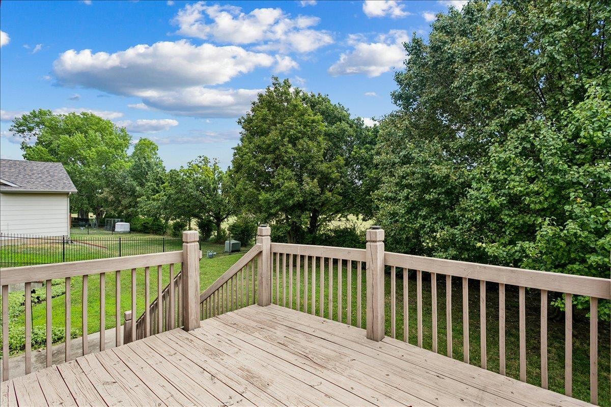572 N Creek Trail Property Photo 20