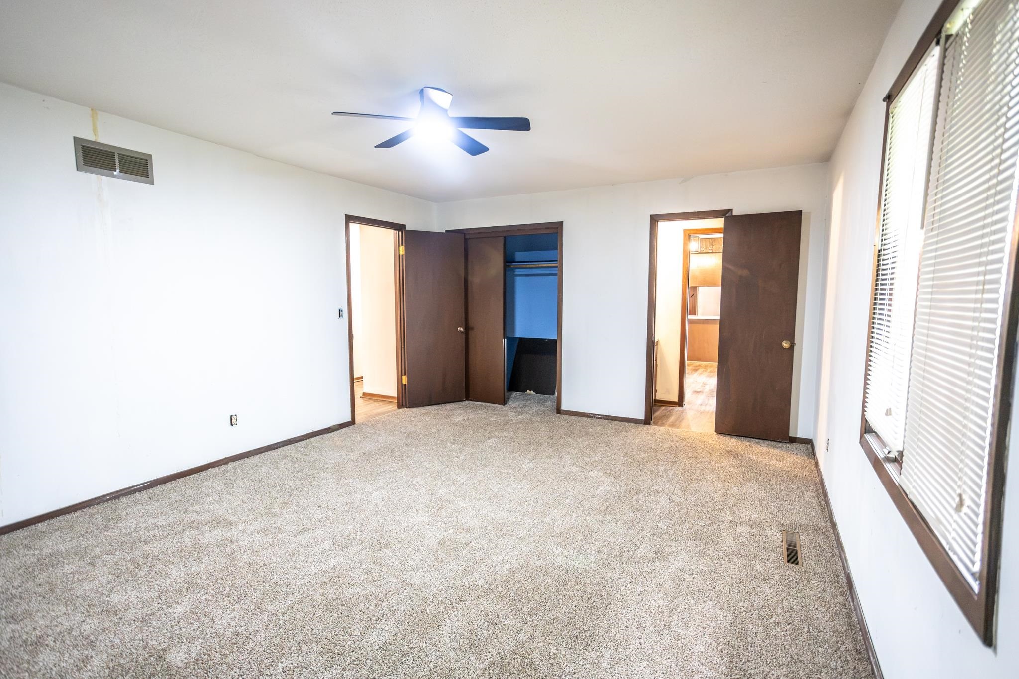 209 W Garnett Ct Property Photo 11