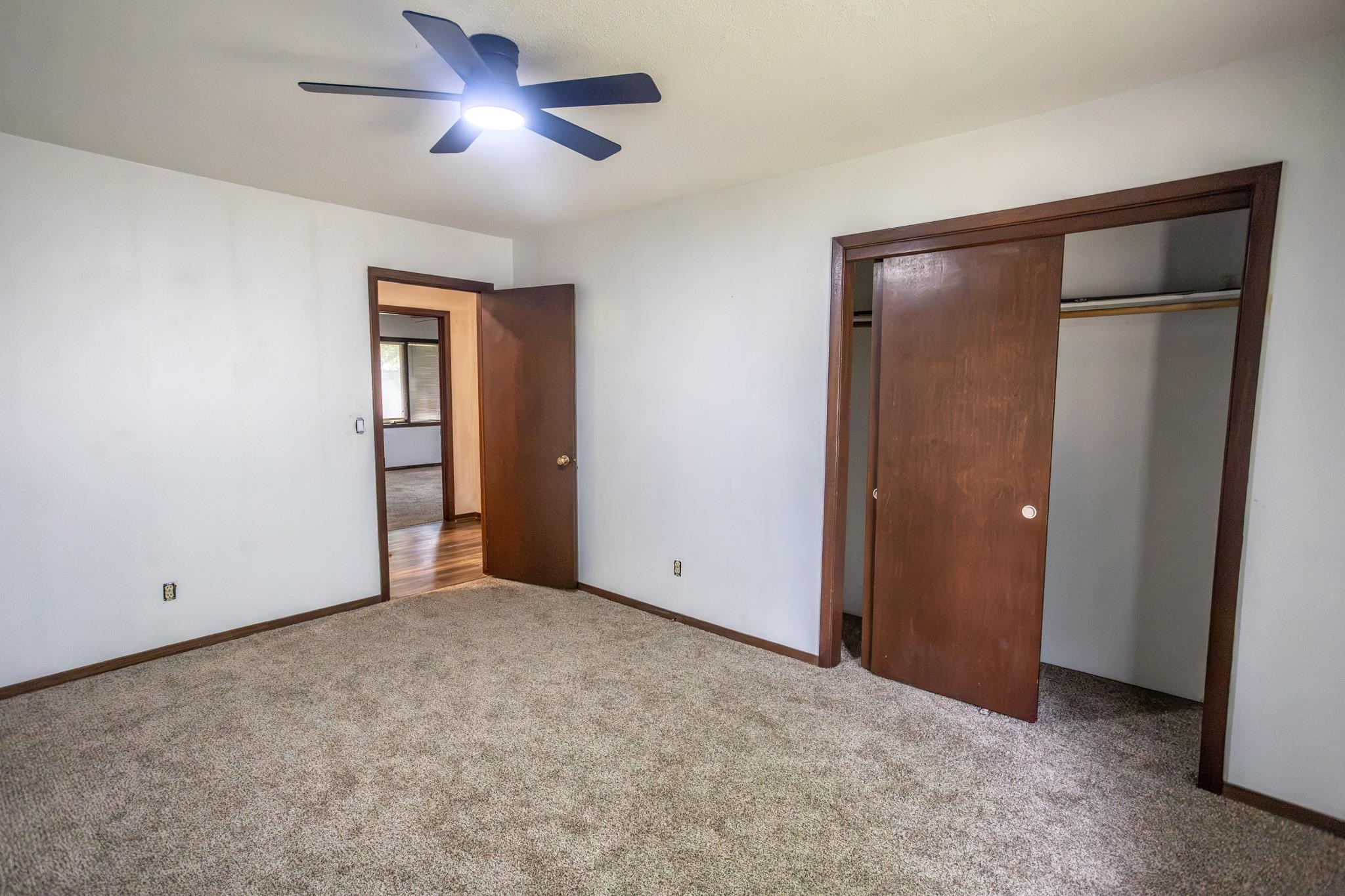 209 W Garnett Ct Property Photo 12