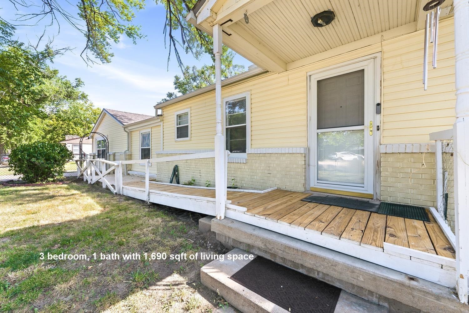 4204 S Bartlow Dr Property Photo 4