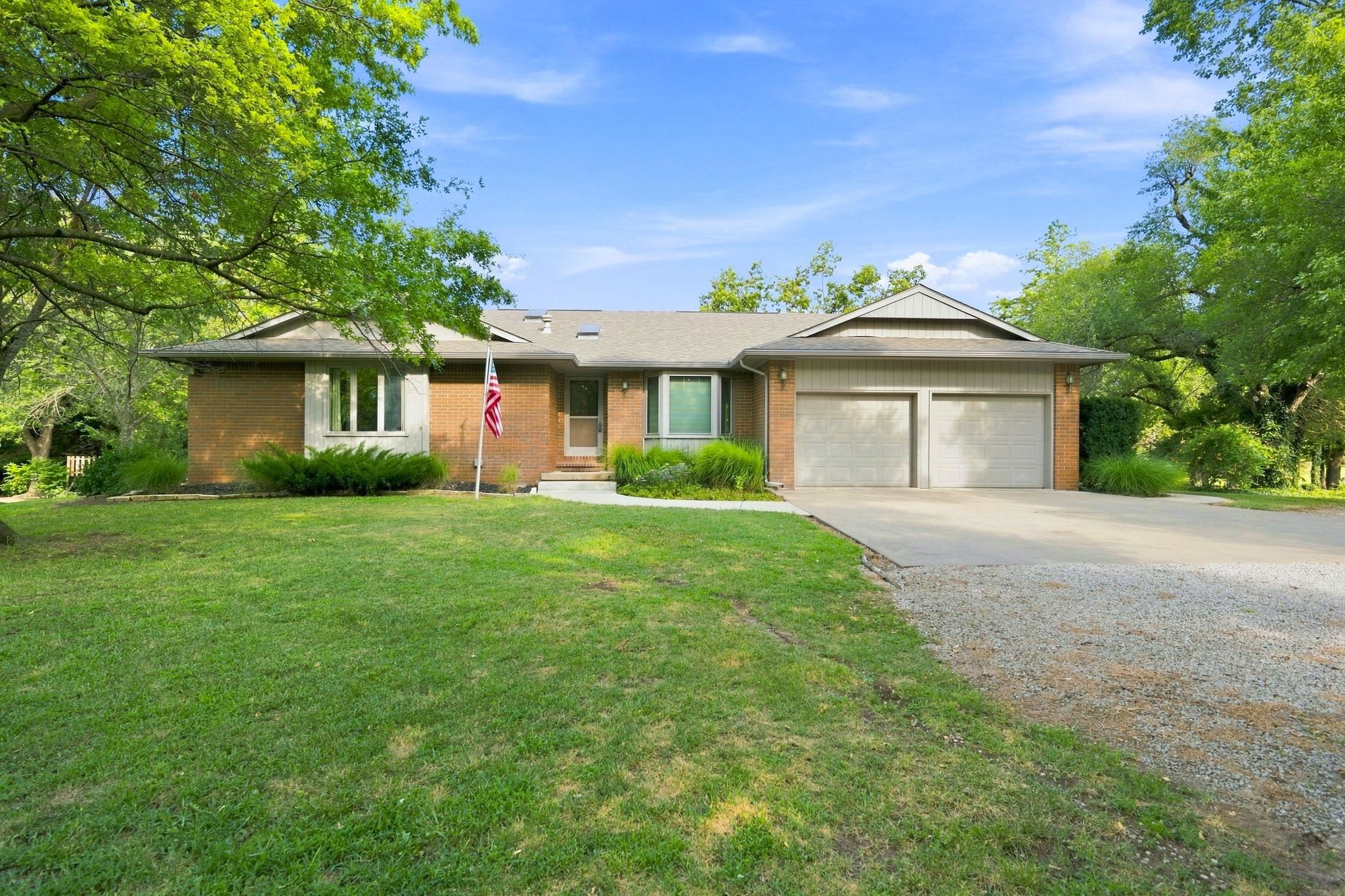 7737 Sw Santa Fe Lake Rd Property Photo 1